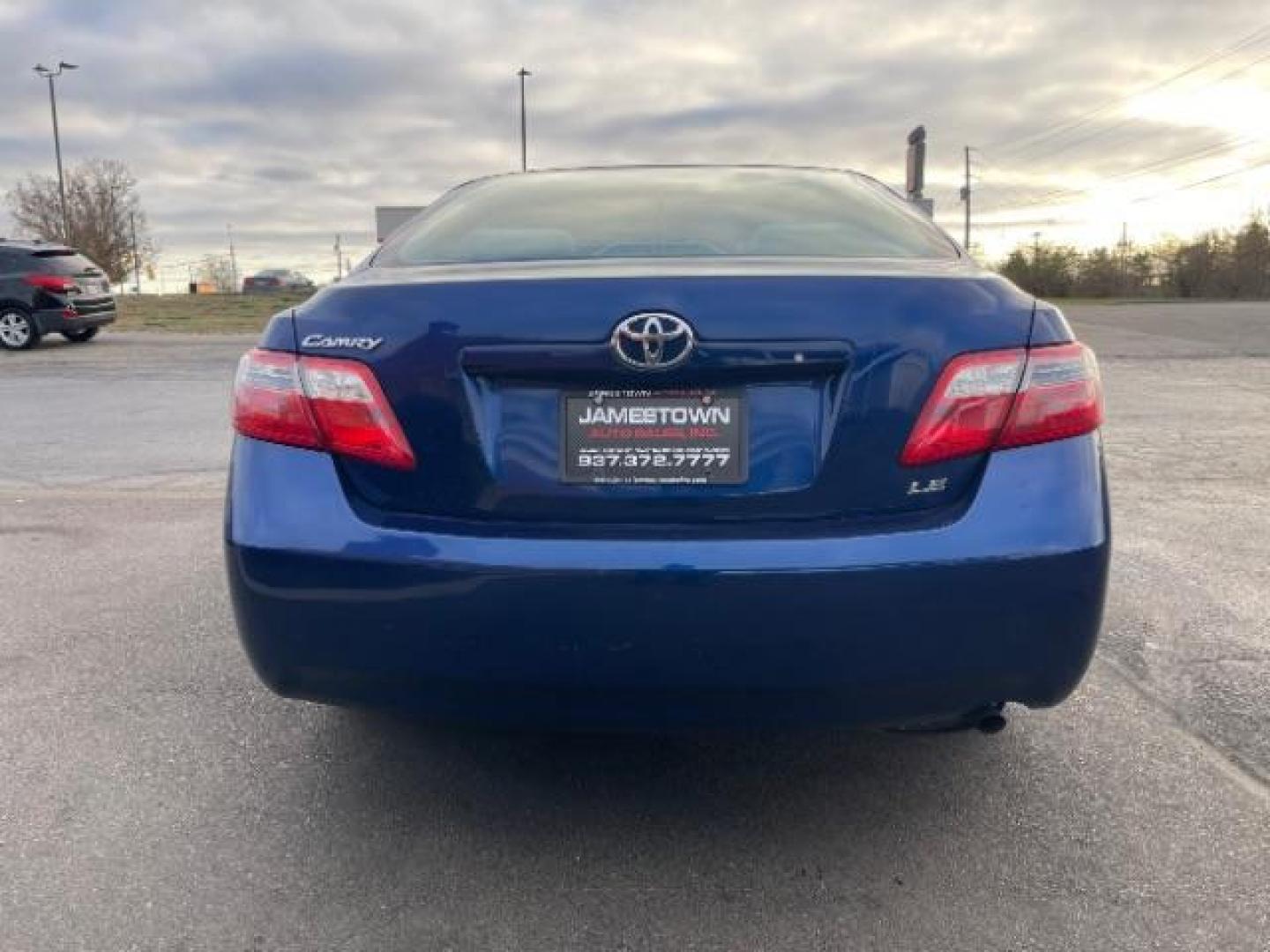 2009 Blue Ribbon Metallic Toyota Camry LE 5-Spd AT (4T4BE46K49R) with an 2.4L L4 DOHC 16V engine, 5-Speed Automatic transmission, located at 1951 S Dayton Lakeview Rd., New Carlisle, OH, 45344, (937) 908-9800, 39.890999, -84.050255 - 2009 Toyota Camry LE 5-Spd AT - Photo#24