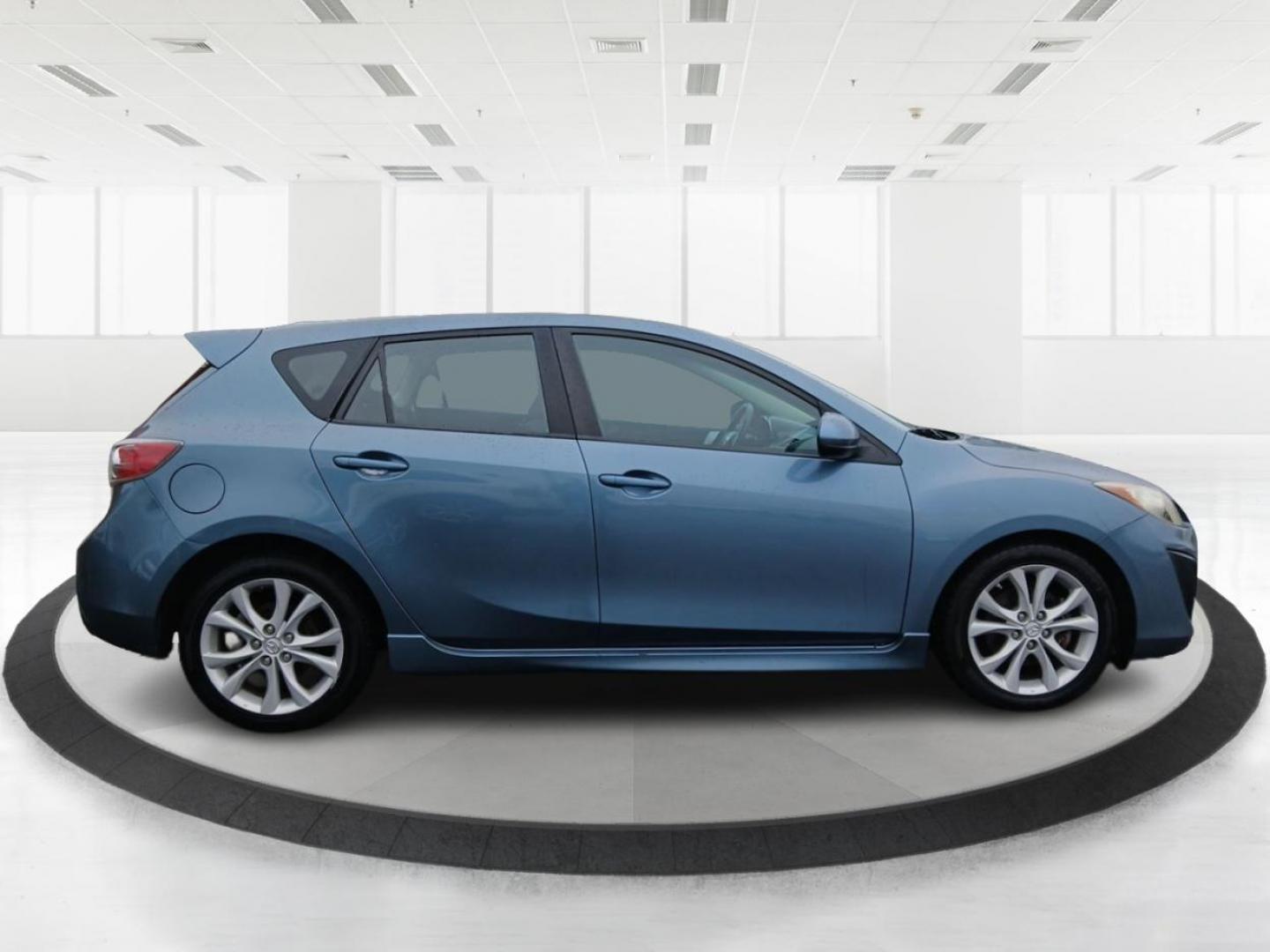 2010 Celestial Blue Mica Mazda MAZDA3 s Sport 5-Door (JM1BL1H66A1) with an 2.5L L4 DOHC 16V engine, located at 8750 N County Rd 25A, Piqua, OH, 45356, (937) 908-9800, 40.164391, -84.232513 - 2010 Mazda MAZDA3 s Sport 5-Door - Photo#1