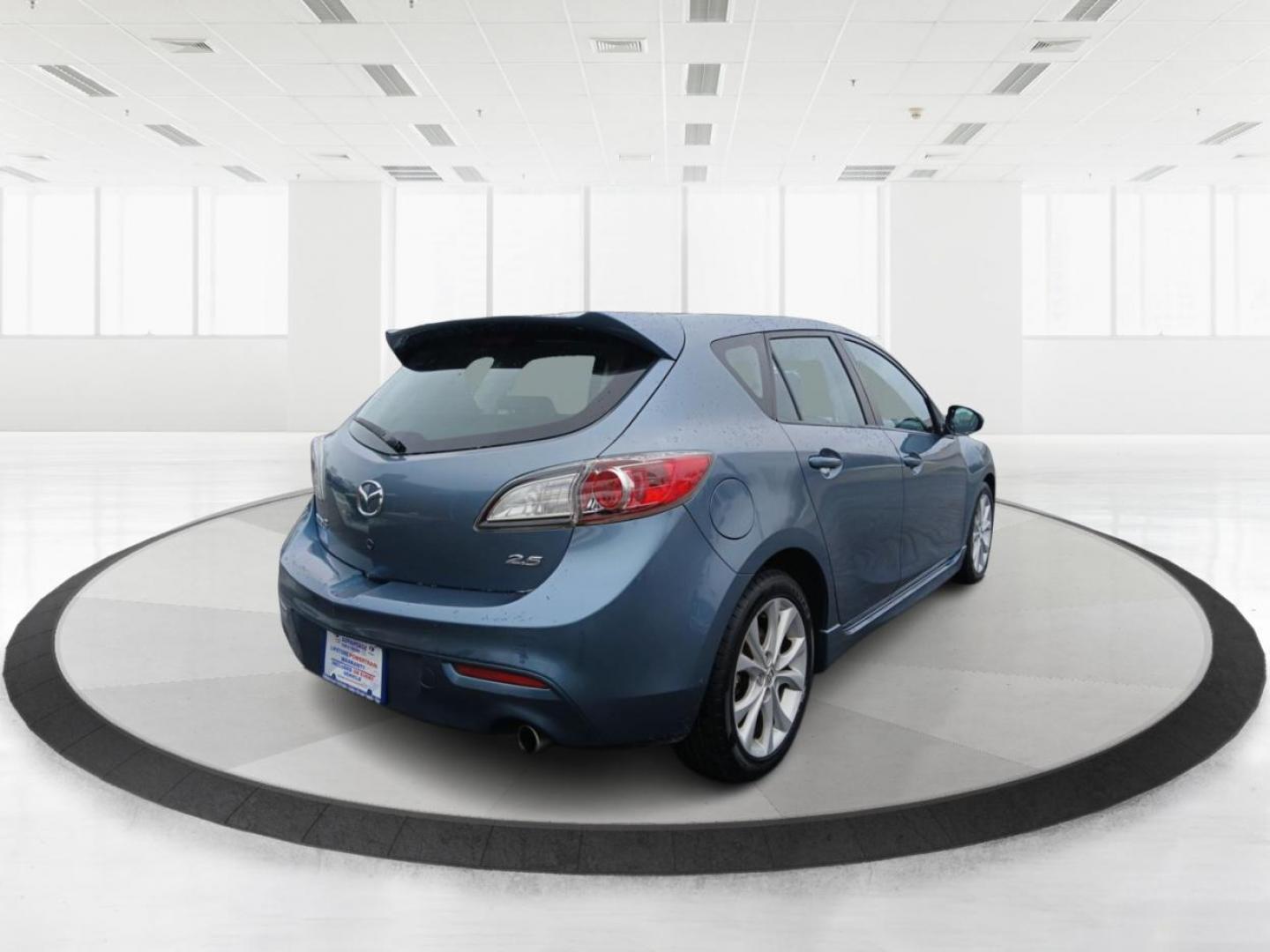 2010 Celestial Blue Mica Mazda MAZDA3 s Sport 5-Door (JM1BL1H66A1) with an 2.5L L4 DOHC 16V engine, located at 8750 N County Rd 25A, Piqua, OH, 45356, (937) 908-9800, 40.164391, -84.232513 - 2010 Mazda MAZDA3 s Sport 5-Door - Photo#2