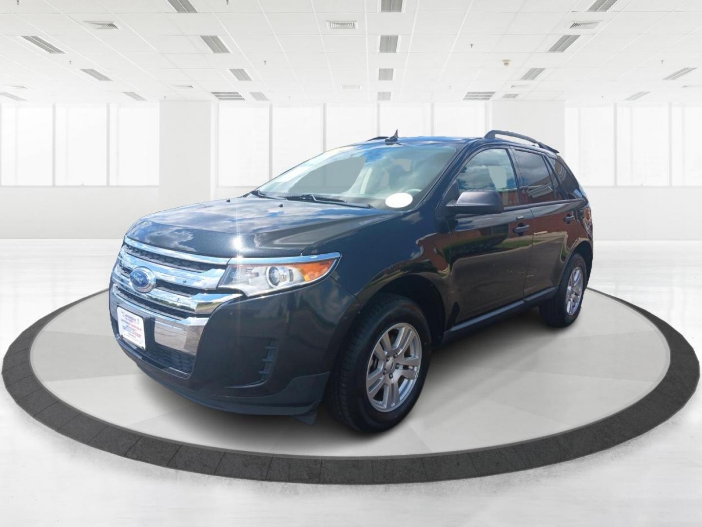 2011 Tuxedo Black Metallic Ford Edge SE FWD (2FMDK3GC1BB) with an 3.5L V6 DOHC 24V engine, 6-Speed Automatic transmission, located at 1230 East Main St, Xenia, OH, 45385, (937) 908-9800, 39.688026, -83.910172 - Photo#7