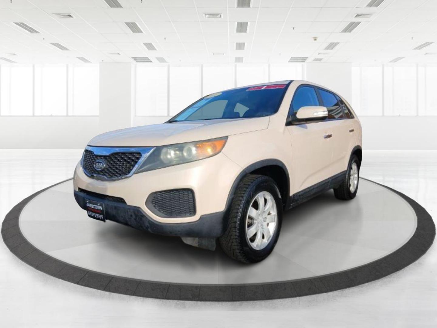 2011 Snow White Pearl Kia Sorento LX 2WD (5XYKT3A14BG) with an 2.4L L4 DOHC 16V engine, 6-Speed Automatic transmission, located at 1951 S Dayton Lakeview Rd., New Carlisle, OH, 45344, (937) 908-9800, 39.890999, -84.050255 - 2011 Kia Sorento LX 2WD - Photo#5