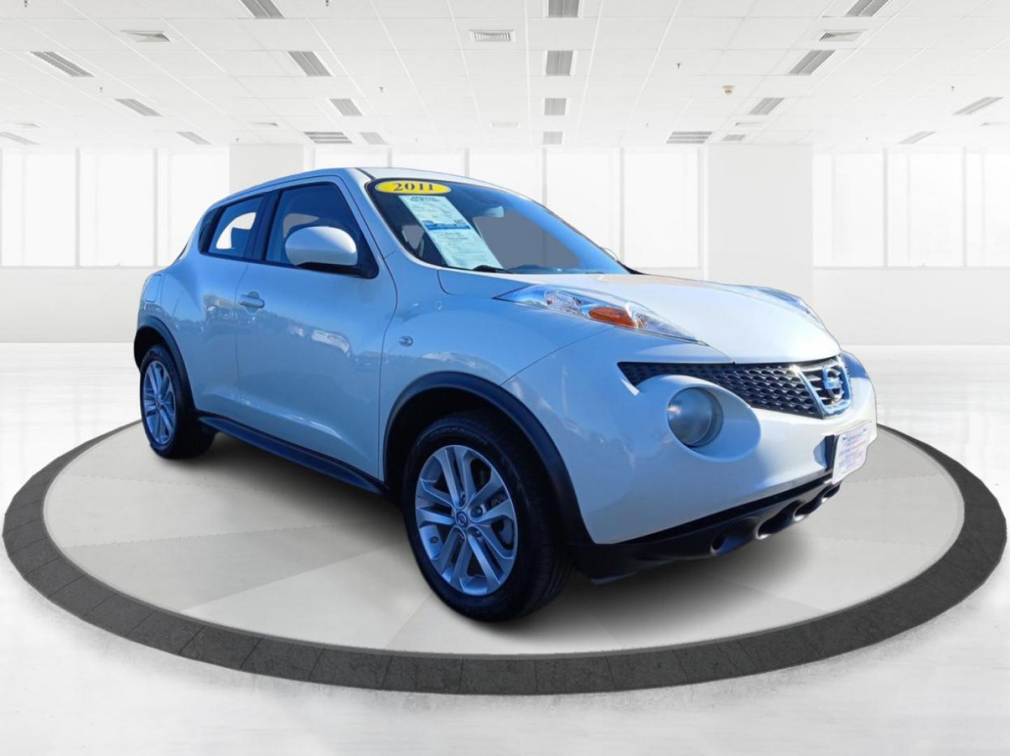 2011 White Pearl Nissan Juke S FWD (JN8AF5MR9BT) with an 1.6L L4 DOHC 16V engine, CVT transmission, located at 1184 Kauffman Ave, Fairborn, OH, 45324, (937) 908-9800, 39.807072, -84.030914 - Photo#0