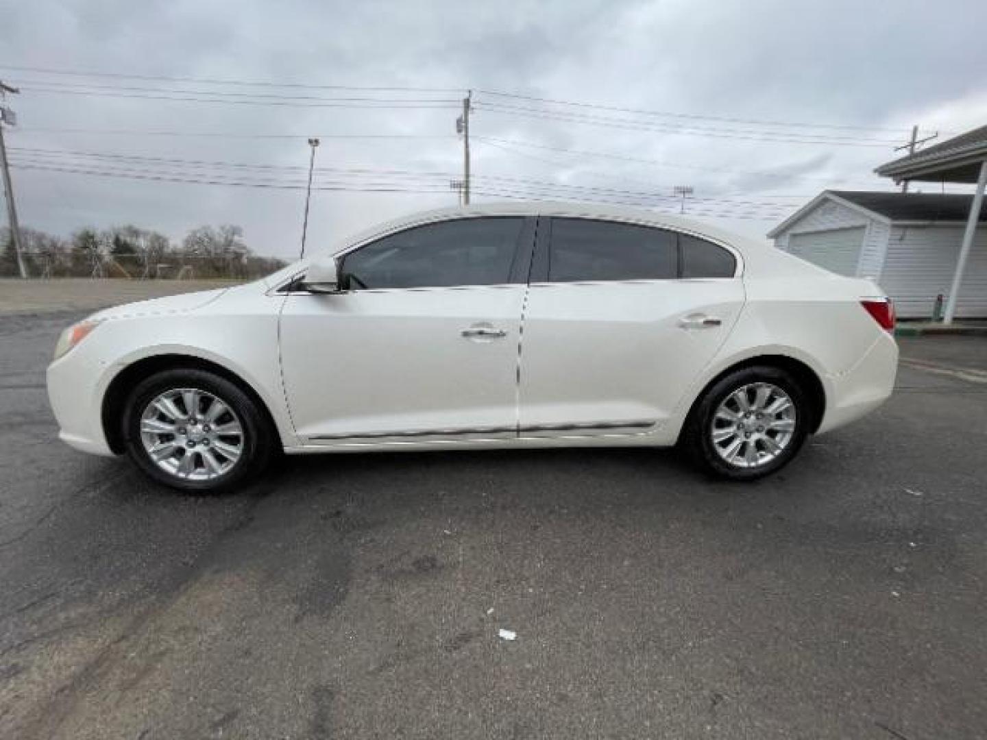 2012 Summit White Buick LaCrosse Leather Package (1G4GC5ER0CF) with an 2.4L L4 DOHC 16V engine, 6-Speed Automatic transmission, located at 1230 East Main St, Xenia, OH, 45385, (937) 908-9800, 39.688026, -83.910172 - Photo#4