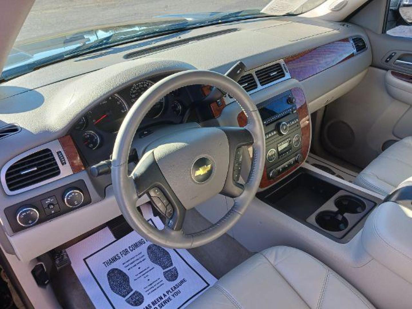 2012 Black Chevrolet Avalanche LT 4WD (3GNTKFE72CG) with an 5.3L V8 OHV 16V FFV engine, 4-Speed Automatic transmission, located at 401 Woodman Dr, Riverside, OH, 45431, (937) 908-9800, 39.760899, -84.123421 - Photo#12