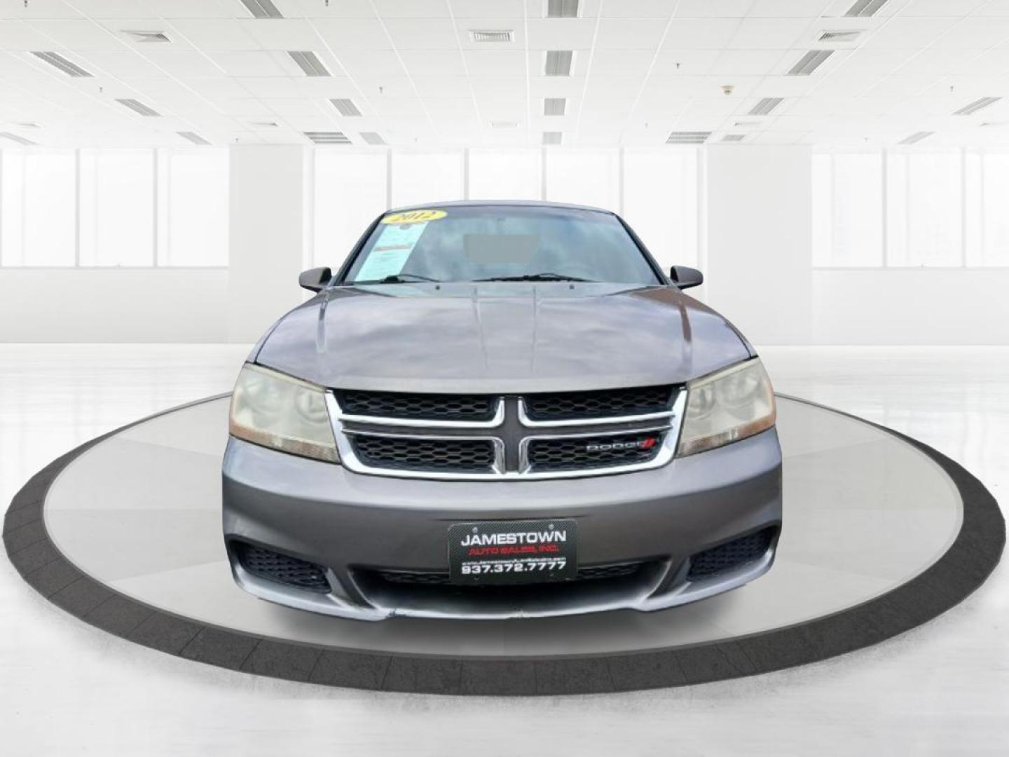 2012 Bright Silver Metallic Dodge Avenger SE (1C3CDZAG6CN) with an 3.6L V6 DOHC 24V FFV engine, 6-Speed Automatic transmission, located at 880 E. National Road, Vandalia, OH, 45377, (937) 908-9800, 39.891918, -84.183594 - Photo#4