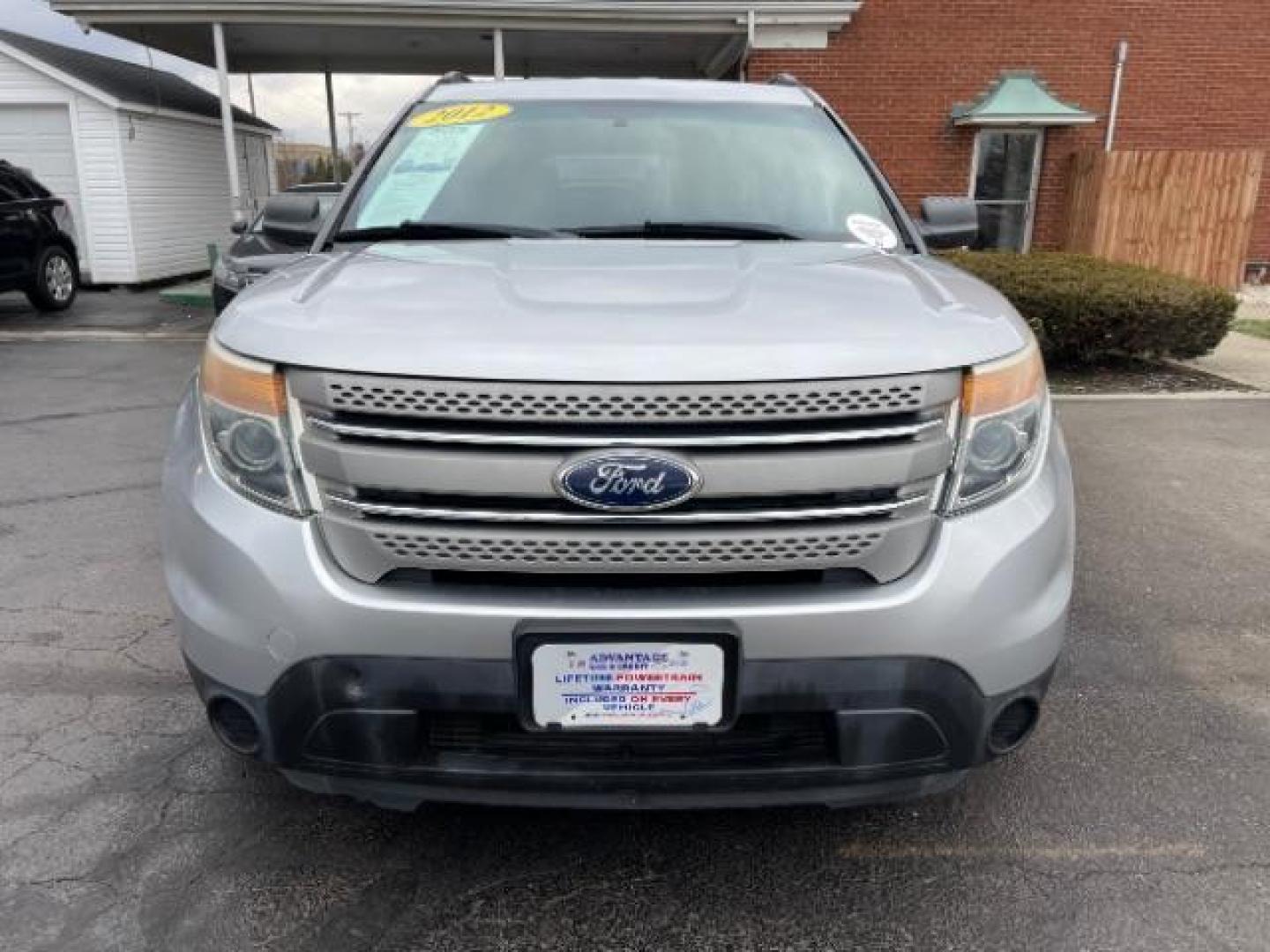 2012 Ingot Silver Metallic Ford Explorer Base FWD (1FMHK7B86CG) with an 3.5L V6 DOHC 24V engine, 6-Speed Automatic transmission, located at 1099 N County Rd 25A , Troy, OH, 45373, (937) 908-9800, 40.057079, -84.212883 - Photo#5