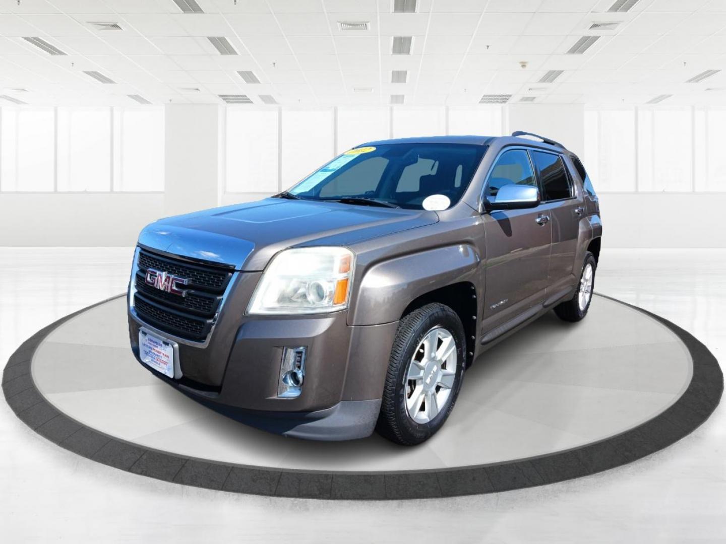 2012 Gray GMC Terrain (2GKFLTEK4C6) with an 2.4L L4 DOHC 16V FFV engine, 6-Speed Automatic transmission, located at 1951 S Dayton Lakeview Rd., New Carlisle, OH, 45344, (937) 908-9800, 39.890999, -84.050255 - Photo#7