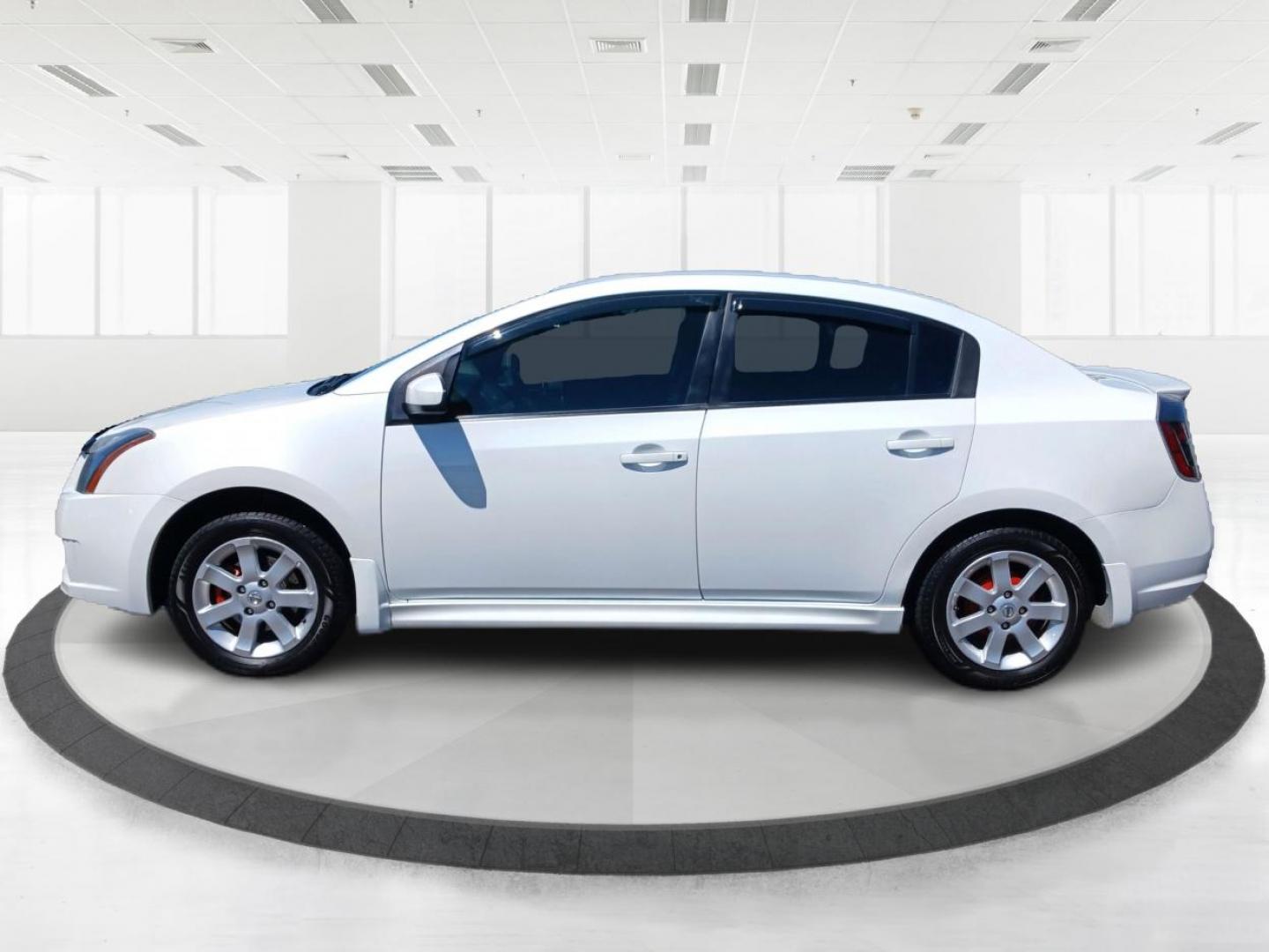 2012 Aspen White Pearl Nissan Sentra 2.0 SR (3N1AB6AP6CL) with an 2.0L L4 DOHC 16V engine, Continuously Variable Transmission transmission, located at 1951 S Dayton Lakeview Rd., New Carlisle, OH, 45344, (937) 908-9800, 39.890999, -84.050255 - Photo#5