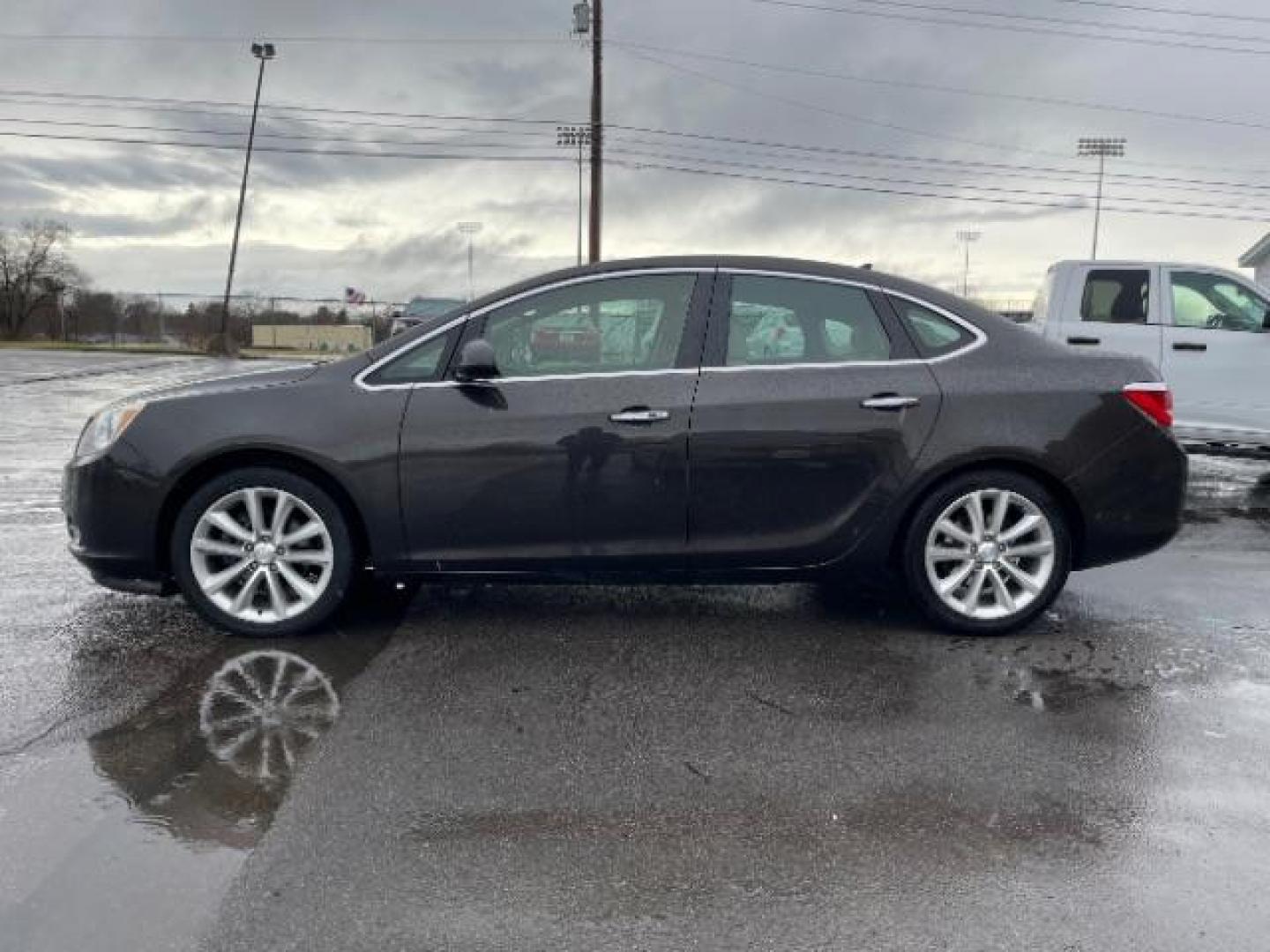 2013 Cyber Gray Metallic Buick Verano Base (1G4PP5SK6D4) with an 2.4L L4 DOHC 16V FFV engine, 6-Speed Automatic transmission, located at 1184 Kauffman Ave, Fairborn, OH, 45324, (937) 908-9800, 39.807072, -84.030914 - Photo#2