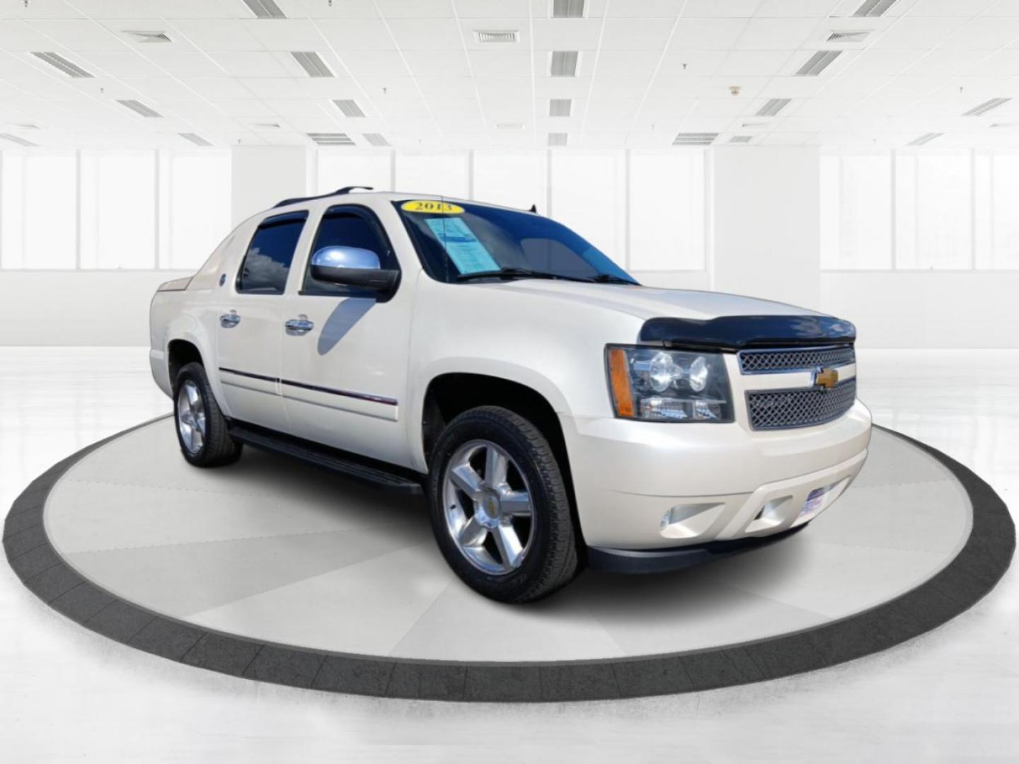 2013 White Diamond Tricoat Chevrolet Avalanche LTZ 4WD (3GNTKGE78DG) with an 5.3L V8 OHV 16V FFV engine, 4-Speed Automatic transmission, located at 1951 S Dayton Lakeview Rd., New Carlisle, OH, 45344, (937) 908-9800, 39.890999, -84.050255 - Photo#0