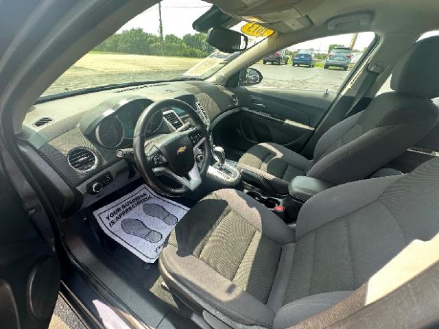 2013 Atlantis Blue Metallic Chevrolet Cruze 1LT Auto (1G1PC5SB3D7) with an 1.4L L4 DOHC 16V TURBO engine, 6-Speed Automatic transmission, located at 1230 East Main St, Xenia, OH, 45385, (937) 908-9800, 39.688026, -83.910172 - Photo#6