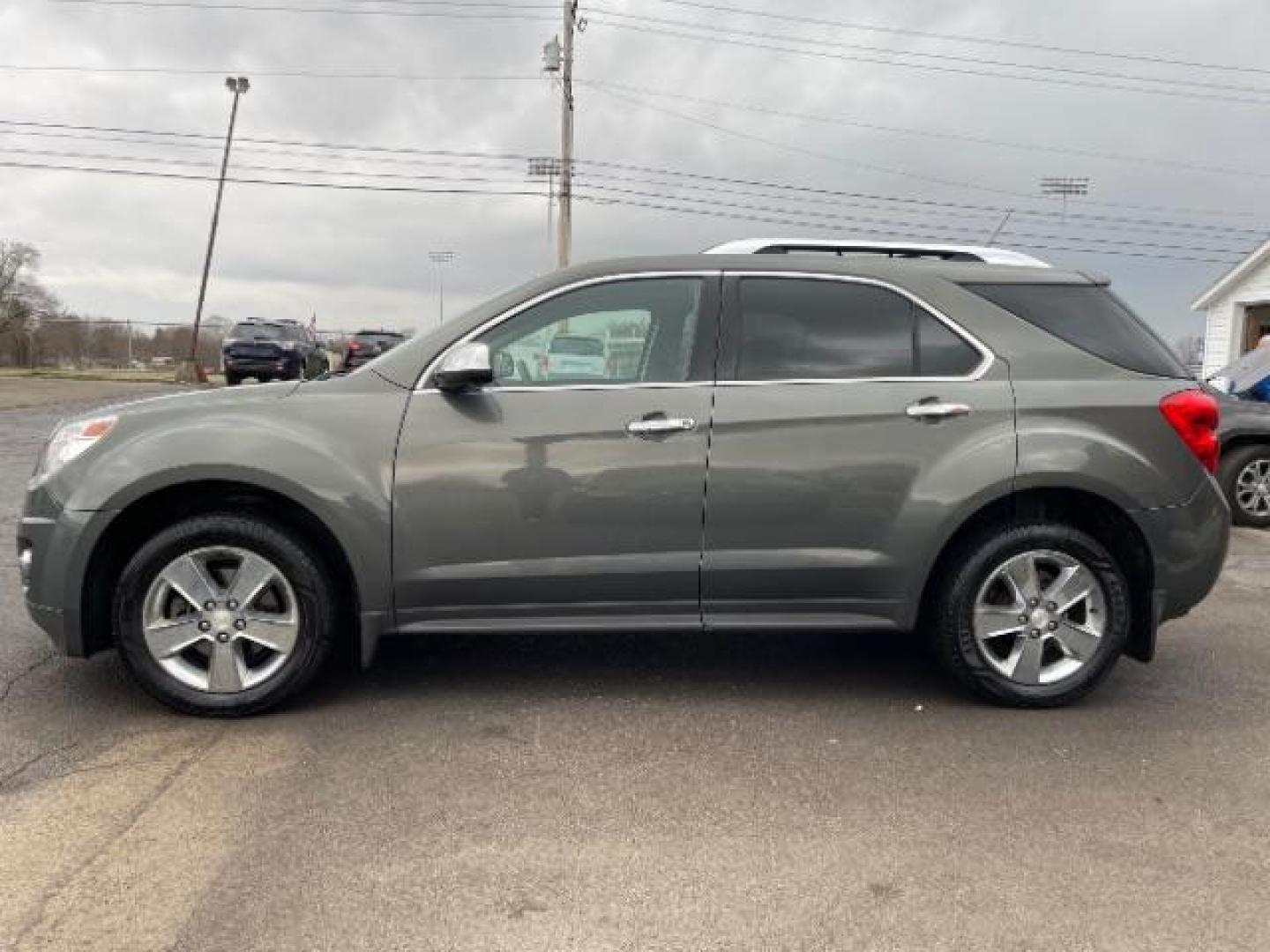 2013 Tungsten Metallic Chevrolet Equinox LTZ 2WD (2GNALFEK2D6) with an 2.4L L4 DOHC 16V engine, 6-Speed Automatic transmission, located at 1099 N County Rd 25A , Troy, OH, 45373, (937) 908-9800, 40.057079, -84.212883 - Photo#2