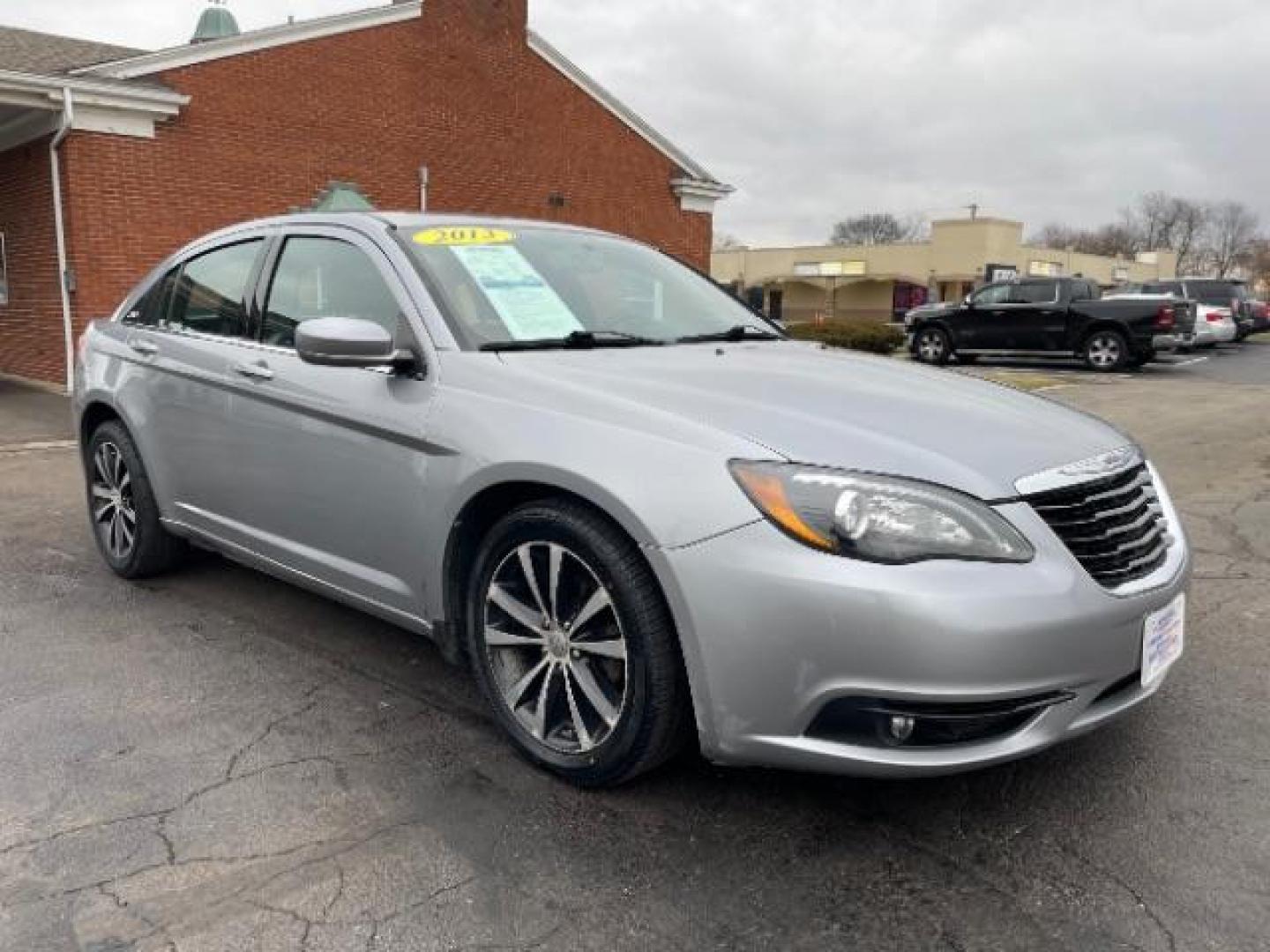 2013 Billet Silver Metallic Chrysler 200 Limited (1C3CCBCG5DN) with an 3.6L V6 DOHC 24V FFV engine, 6-Speed Automatic transmission, located at 401 Woodman Dr, Riverside, OH, 45431, (937) 908-9800, 39.760899, -84.123421 - Photo#0