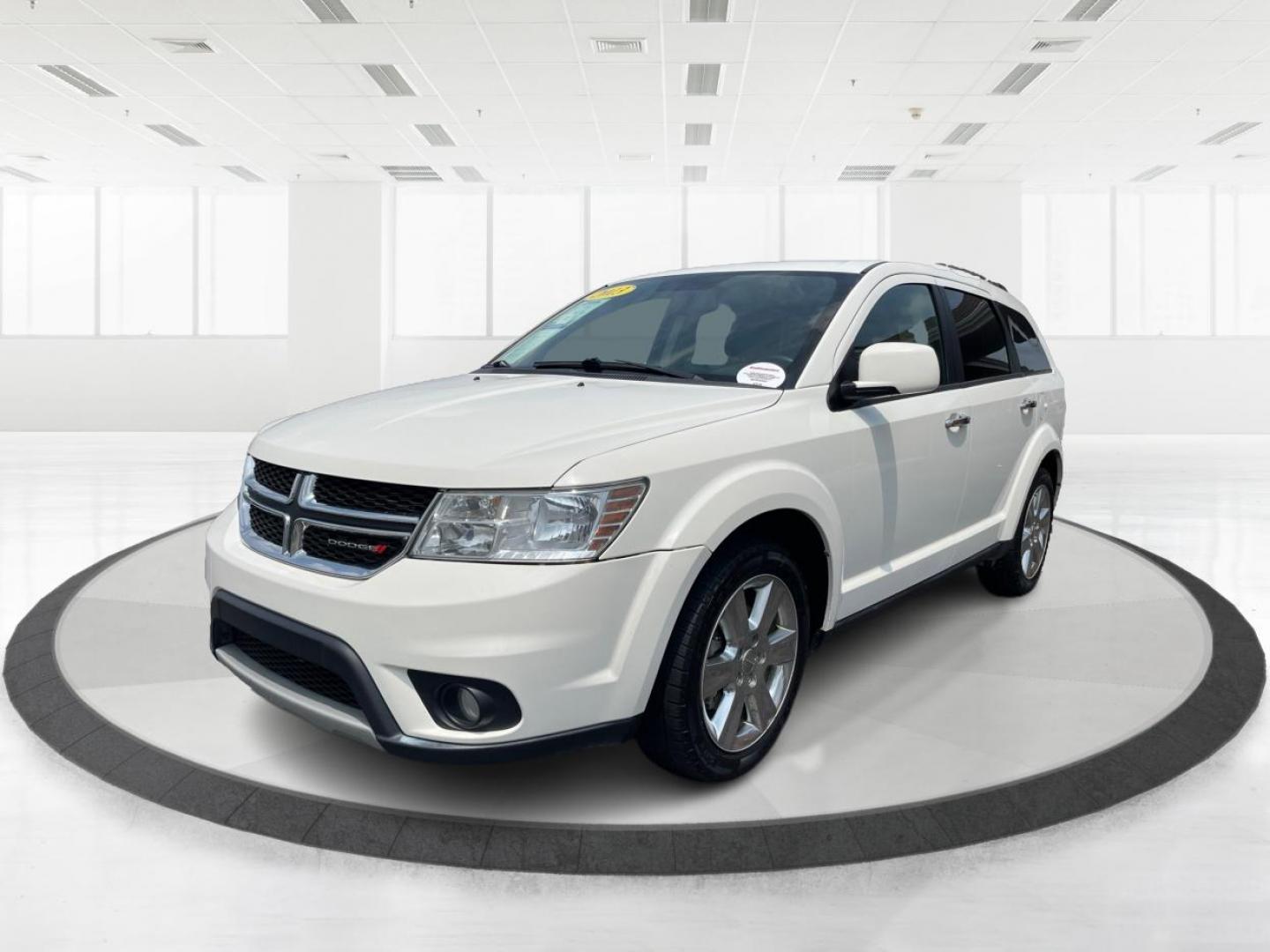 2013 White Dodge Journey Crew (3C4PDCDG1DT) with an 3.6L V6 DOHC 24V engine, 6-Speed Automatic transmission, located at 880 E. National Road, Vandalia, OH, 45377, (937) 908-9800, 39.891918, -84.183594 - Photo#7