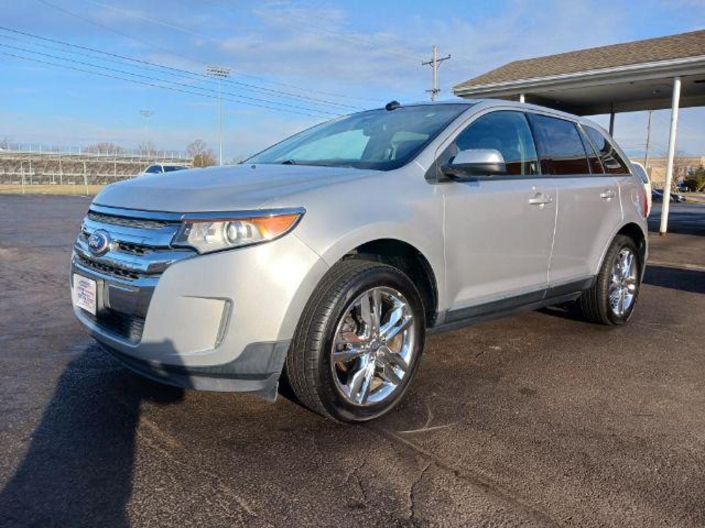 2013 Ingot Silver Metallic Ford Edge SEL FWD (2FMDK3JC8DB) with an 3.5L V6 DOHC 24V engine, 6-Speed Automatic transmission, located at 4508 South Dixie Dr, Moraine, OH, 45439, (937) 908-9800, 39.689976, -84.218452 - Photo#4