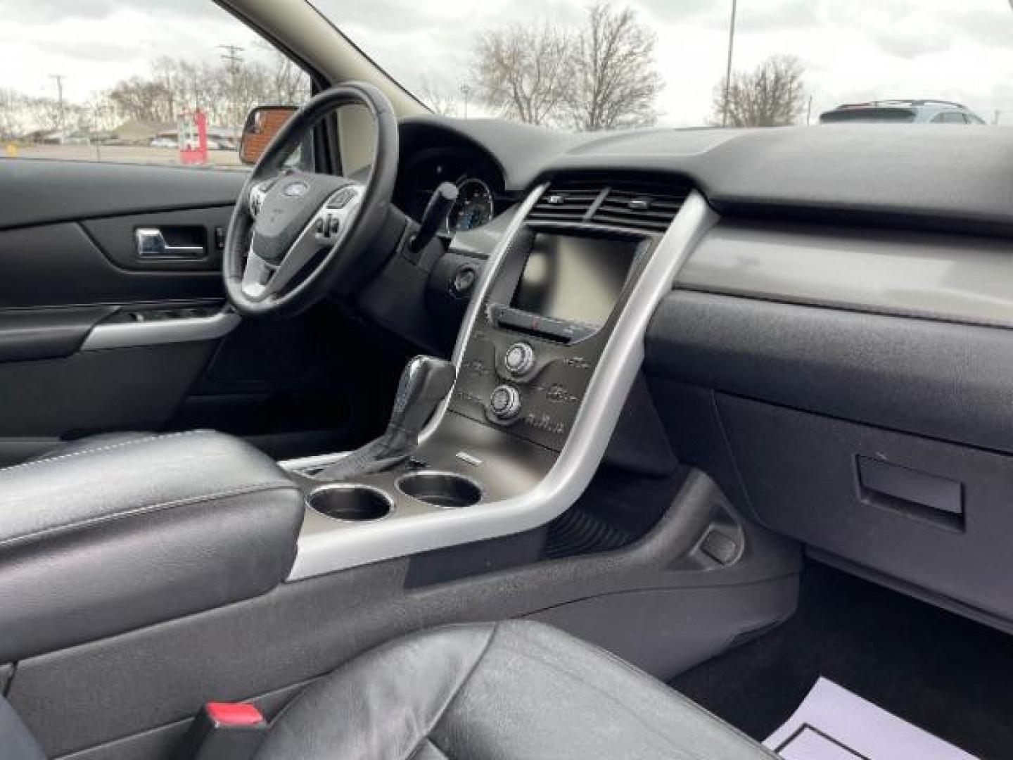 2013 Ingot Silver Metallic Ford Edge SEL AWD (2FMDK4JC9DB) with an 3.5L V6 DOHC 24V engine, 6-Speed Automatic transmission, located at 1951 S Dayton Lakeview Rd., New Carlisle, OH, 45344, (937) 908-9800, 39.890999, -84.050255 - Photo#8