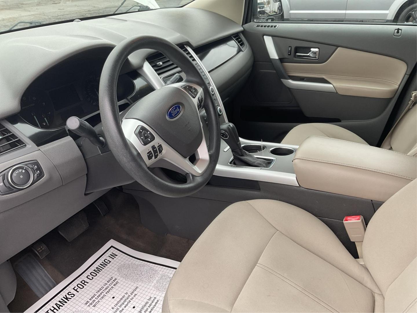 2013 Ford Edge SE FWD (2FMDK3GC7DB) with an 3.5L V6 DOHC 24V engine, 6-Speed Automatic transmission, located at 401 Woodman Dr, Riverside, OH, 45431, (937) 908-9800, 39.760899, -84.123421 - 2013 Ford Edge SE FWD - Photo#8