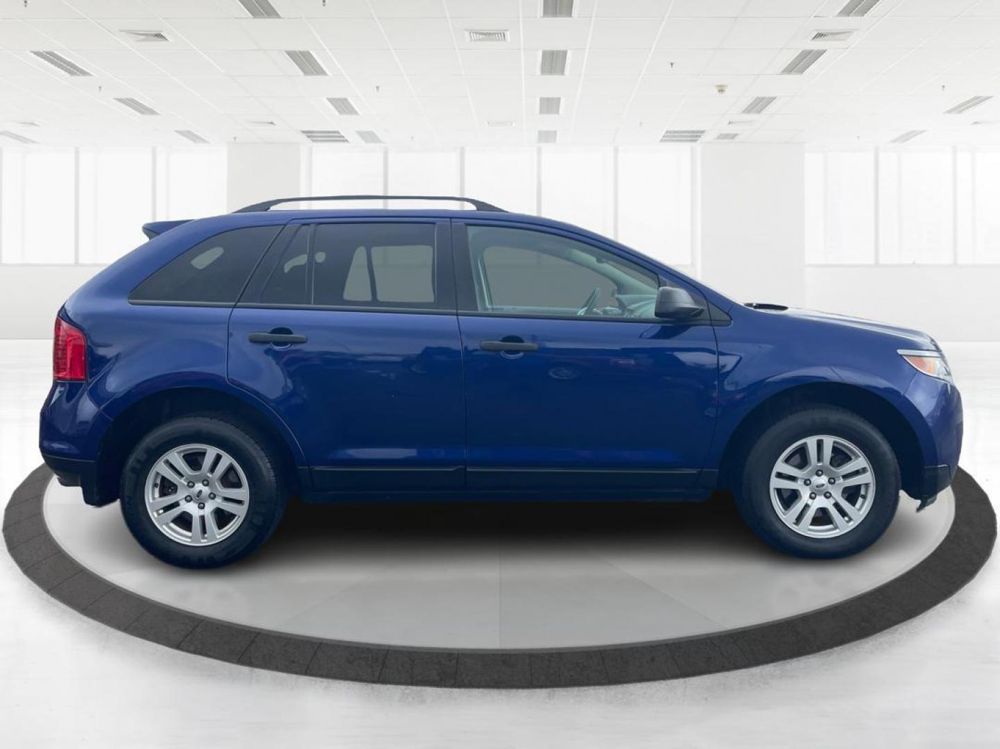 2013 Deep Impact Blue Metallic Ford Edge SE FWD (2FMDK3GC9DB) with an 3.5L V6 DOHC 24V engine, 6-Speed Automatic transmission, located at 880 E. National Road, Vandalia, OH, 45377, (937) 908-9800, 39.891918, -84.183594 - Photo#1