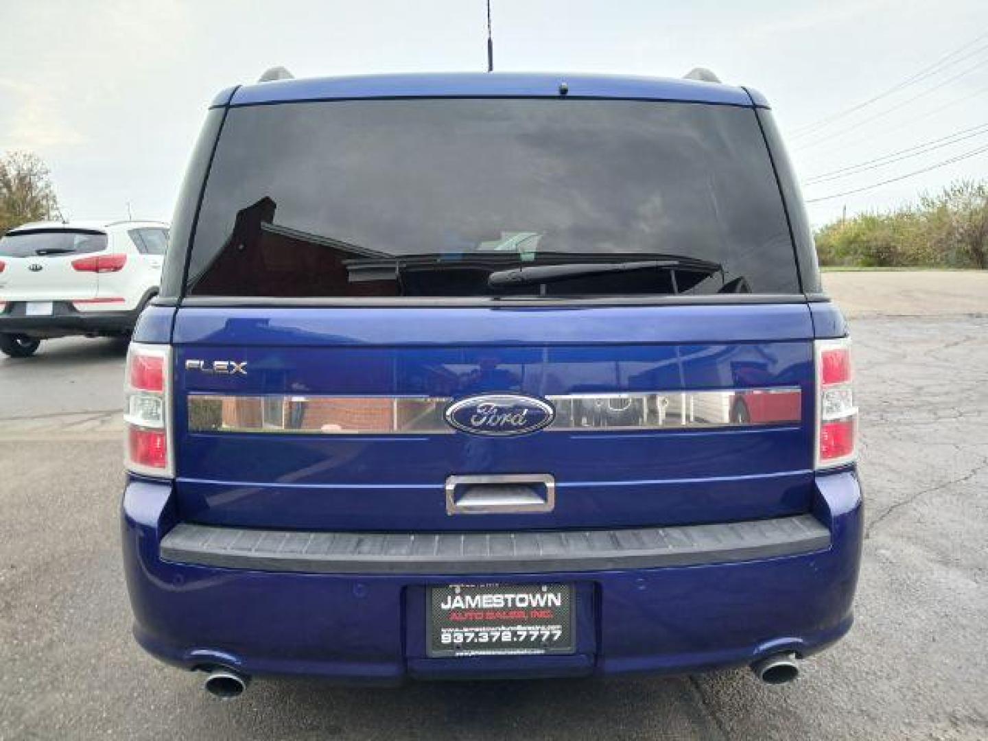 2013 Deep Impact Blue Metallic Ford Flex SE FWD (2FMGK5B8XDB) with an 3.5L V6 DOHC 24V engine, 6-Speed Automatic Overdrive transmission, located at 1951 S Dayton Lakeview Rd., New Carlisle, OH, 45344, (937) 908-9800, 39.890999, -84.050255 - 2013 Ford Flex SE FWD - Photo#18