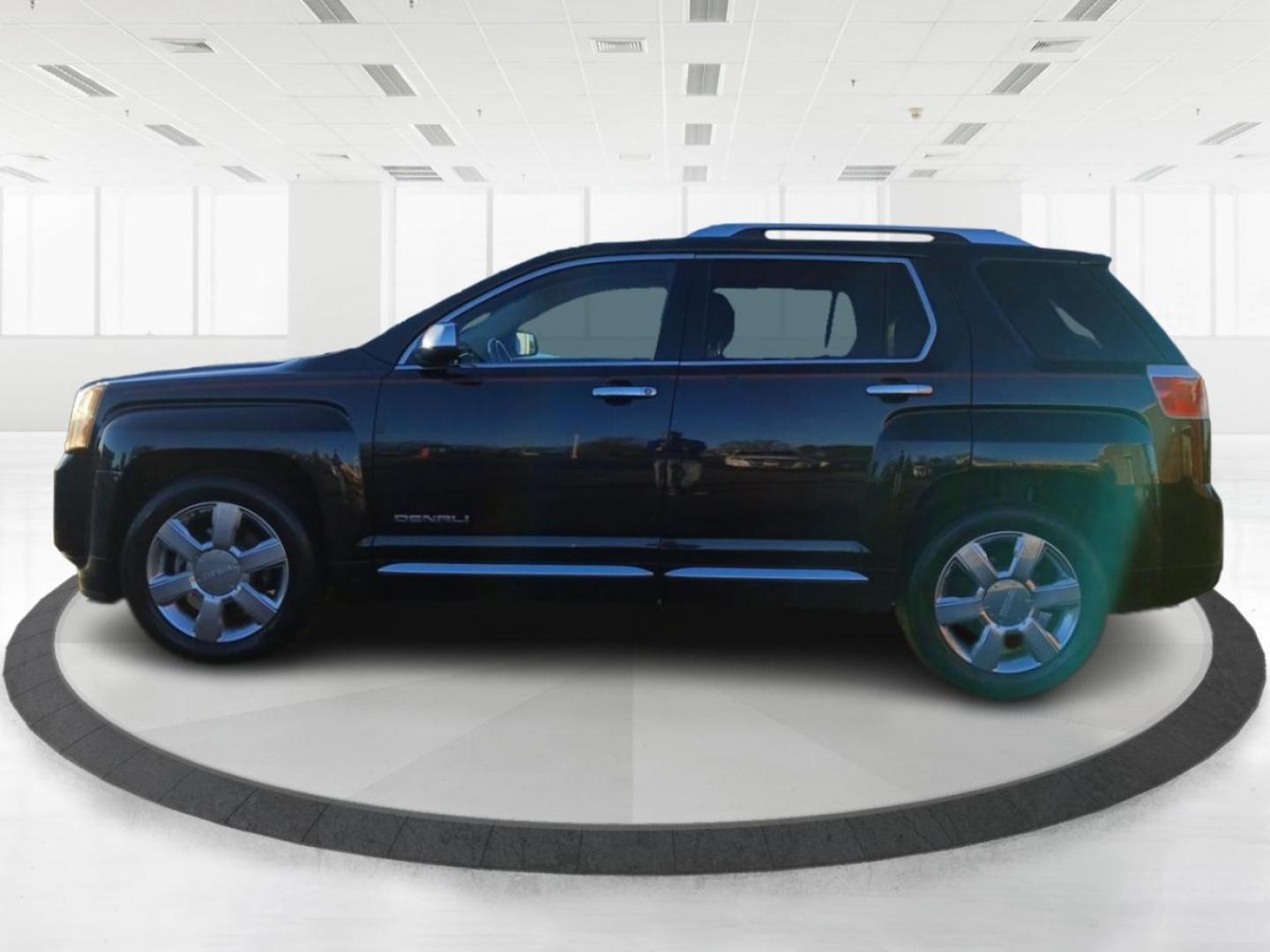 2013 Carbon Black Metallic GMC Terrain Denali AWD (2GKFLZE34D6) with an 3.6L V6 DOHC 24V engine, 6-Speed Automatic transmission, located at 880 E. National Road, Vandalia, OH, 45377, (937) 908-9800, 39.891918, -84.183594 - Photo#5