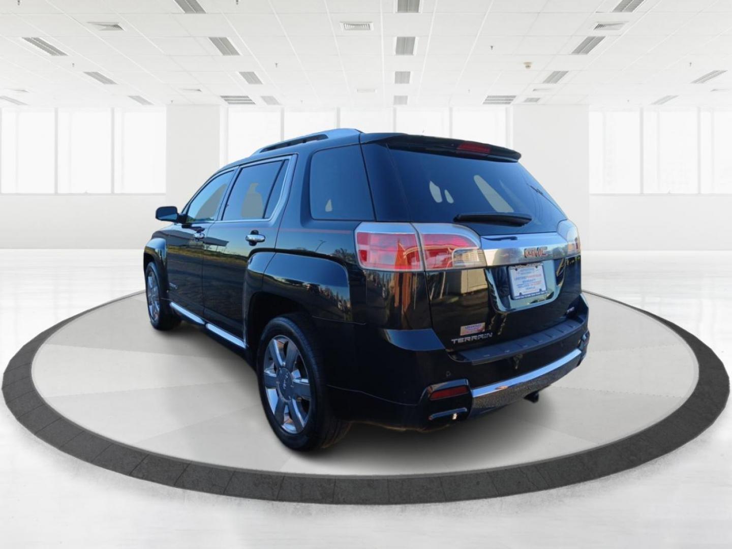 2013 GMC Terrain Denali AWD (2GKFLZE34D6) with an 3.6L V6 DOHC 24V engine, 6-Speed Automatic transmission, located at 880 E. National Road, Vandalia, OH, 45377, (937) 908-9800, 39.891918, -84.183594 - 2013 GMC Terrain Denali AWD - Photo#4