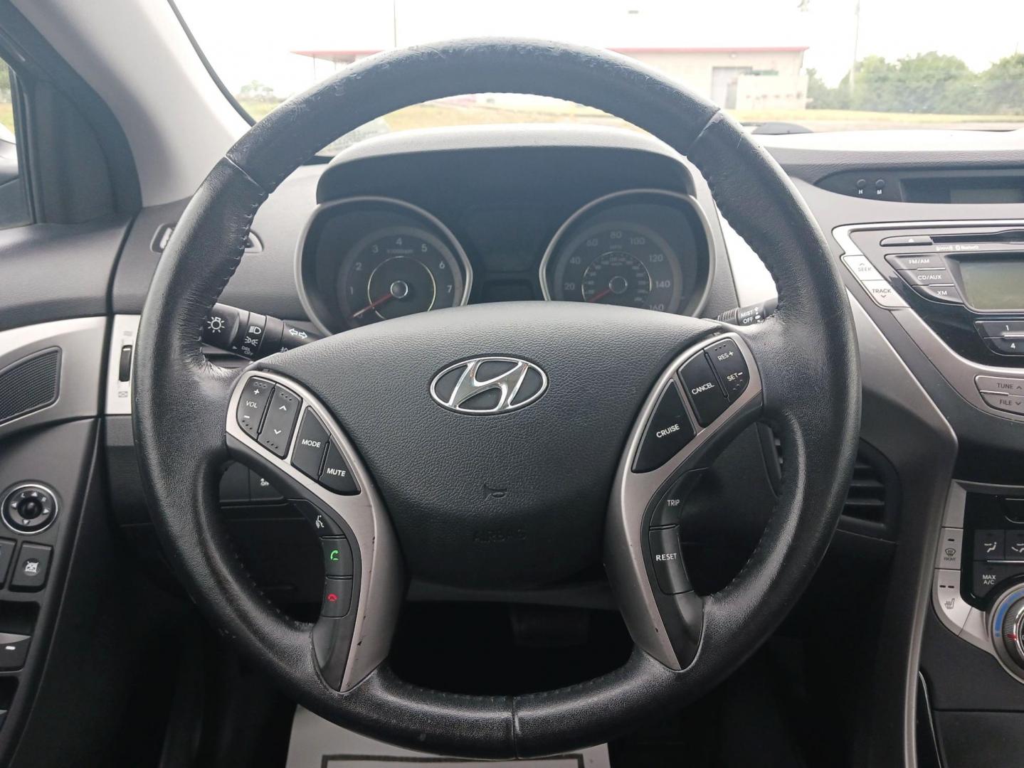 2013 Harbor Gray Metallic Hyundai Elantra Limited (KMHDH4AE1DU) with an 1.8L L4 DOHC 16V engine, 6-Speed Automatic transmission, located at 1951 S Dayton Lakeview Rd., New Carlisle, OH, 45344, (937) 908-9800, 39.890999, -84.050255 - Photo#15