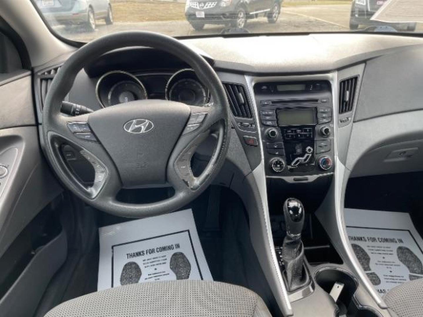 2013 Silver Hyundai Sonata GLS (5NPEB4AC5DH) with an 2.4L L4 DOHC 16V engine, 6-Speed Automatic transmission, located at 1099 N County Rd 25A , Troy, OH, 45373, (937) 908-9800, 40.057079, -84.212883 - Photo#7