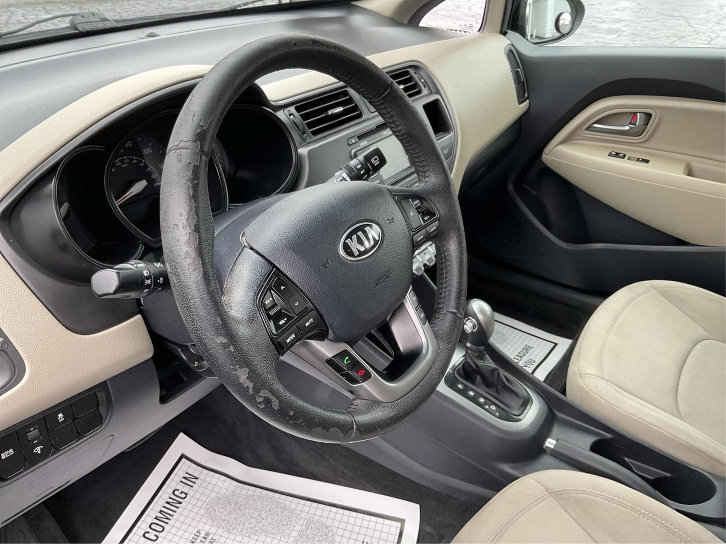 2013 Kia Rio EX (KNADN5A30D6) with an 1.6L I-4 gasoline direct injection engine, located at 880 E. National Road, Vandalia, OH, 45377, (937) 908-9800, 39.891918, -84.183594 - 2013 Kia Rio EX - Photo#8