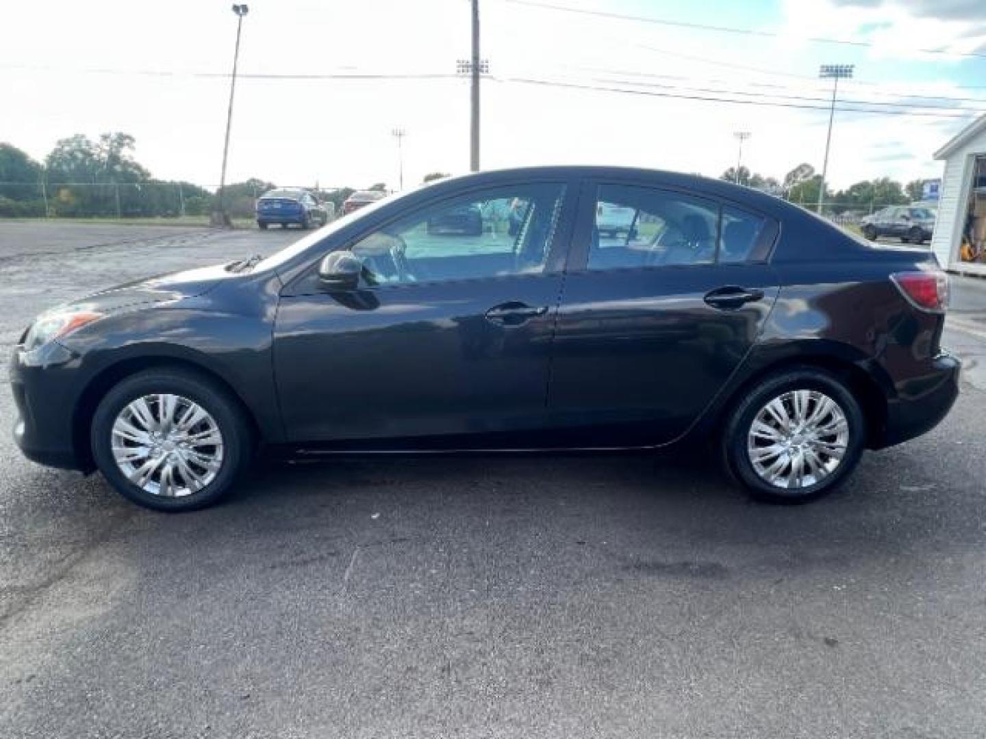 2013 Black Mica Mazda MAZDA3 i Sport 4-Door (JM1BL1U76D1) with an 2.0L L4 DOHC 16V engine, located at 1951 S Dayton Lakeview Rd., New Carlisle, OH, 45344, (937) 908-9800, 39.890999, -84.050255 - Photo#2