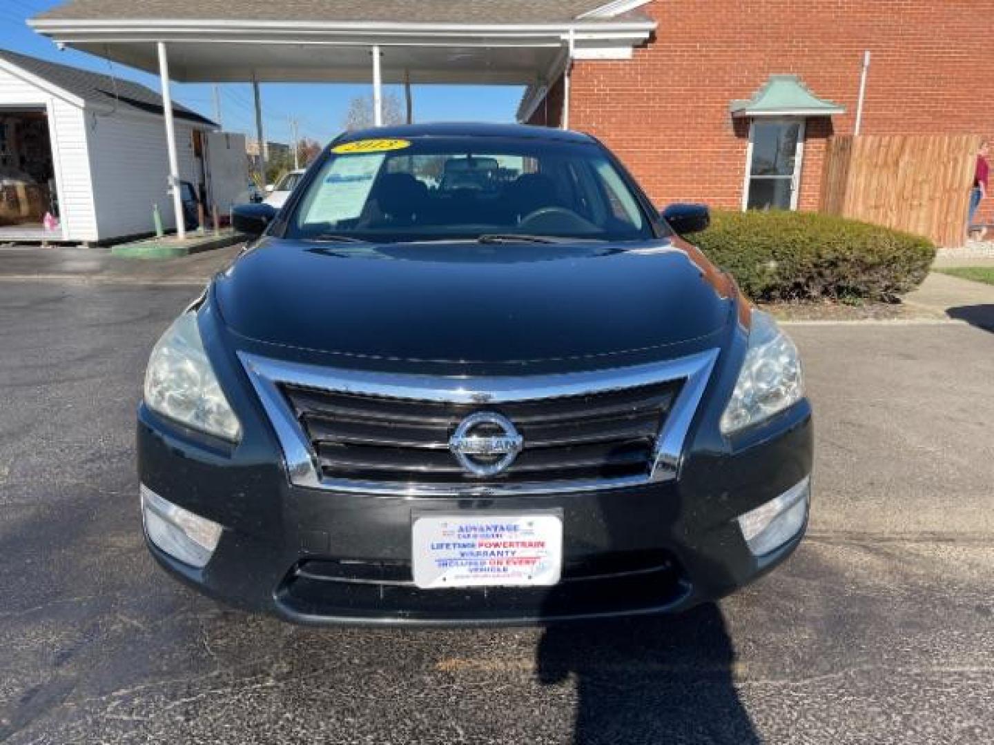 2013 Super Black Nissan Altima 2.5 (1N4AL3AP0DC) with an 2.5L L4 DOHC 16V engine, 6-Speed Manual transmission, located at 1951 S Dayton Lakeview Rd., New Carlisle, OH, 45344, (937) 908-9800, 39.890999, -84.050255 - Photo#5