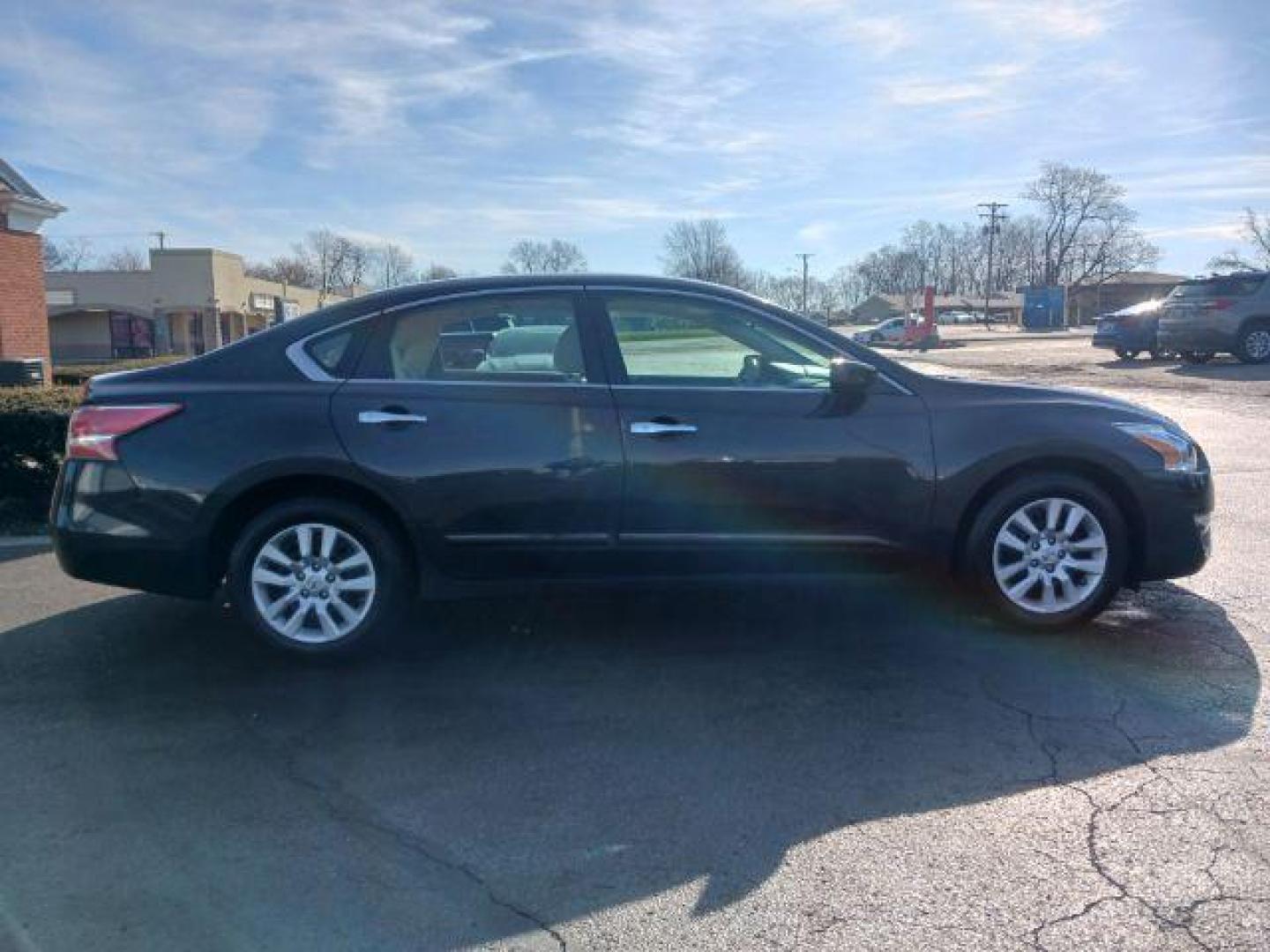 2013 Storm Blue Metallic Nissan Altima 2.5 S (1N4AL3AP7DC) with an 2.5L L4 DOHC 16V engine, located at 1099 N County Rd 25A , Troy, OH, 45373, (937) 908-9800, 40.057079, -84.212883 - Photo#4