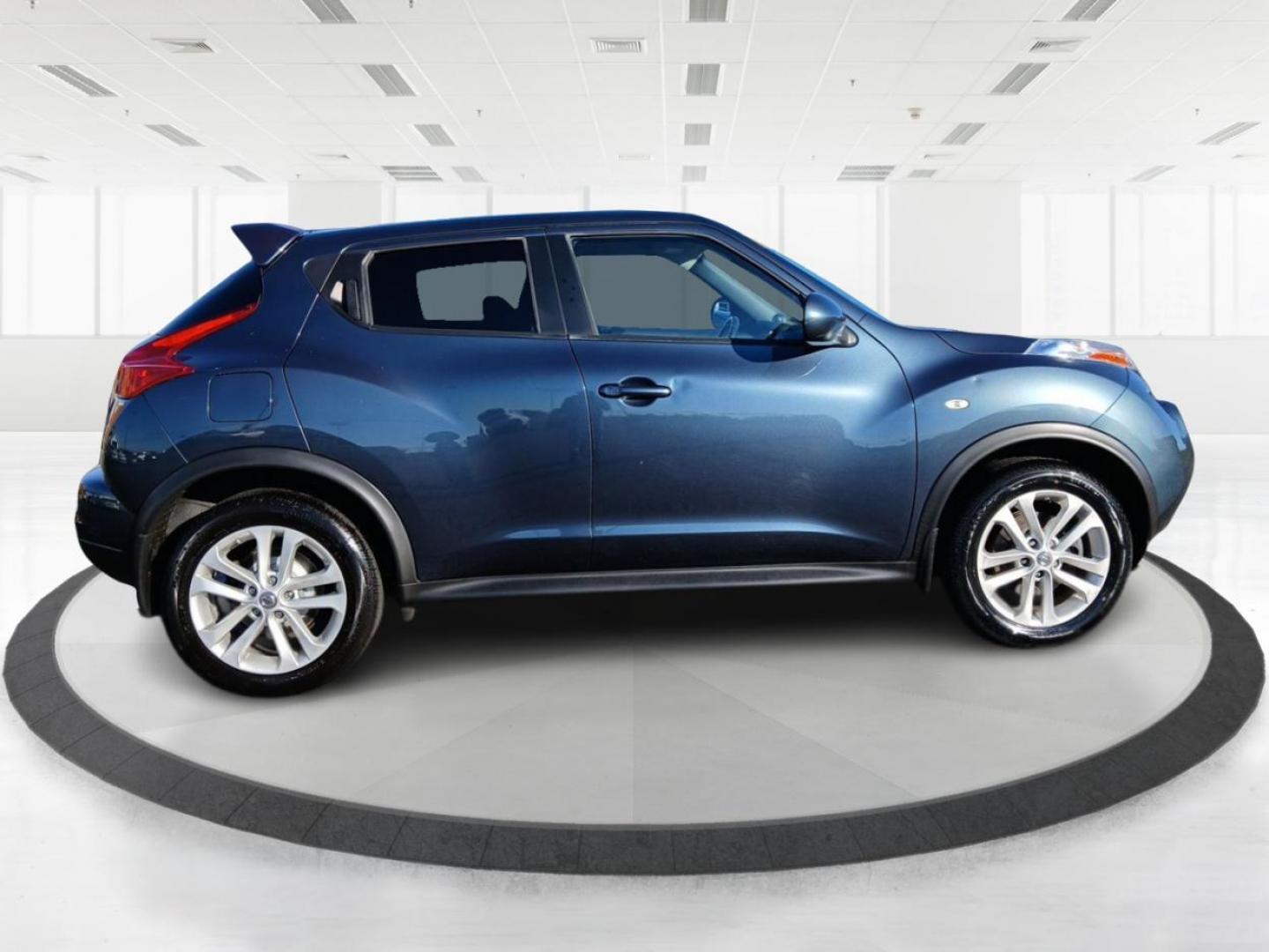 2013 Graphite Blue Nissan Juke S FWD (JN8AF5MR4DT) with an 1.6L L4 DOHC 16V engine, Continuously Variable Transmission transmission, located at 8750 N County Rd 25A, Piqua, OH, 45356, (937) 908-9800, 40.164391, -84.232513 - Photo#1