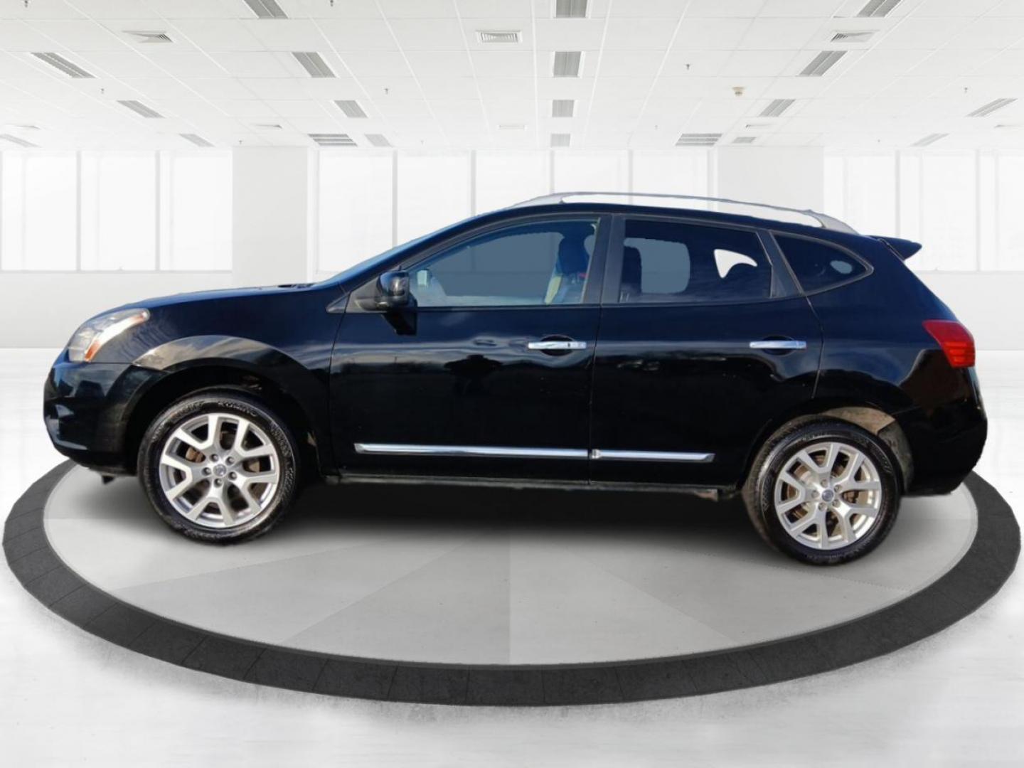 2013 Nissan Rogue SL (JN8AS5MV0DW) with an Other engine, located at 401 Woodman Dr, Riverside, OH, 45431, (937) 908-9800, 39.760899, -84.123421 - 2013 Nissan Rogue SL - Photo#5