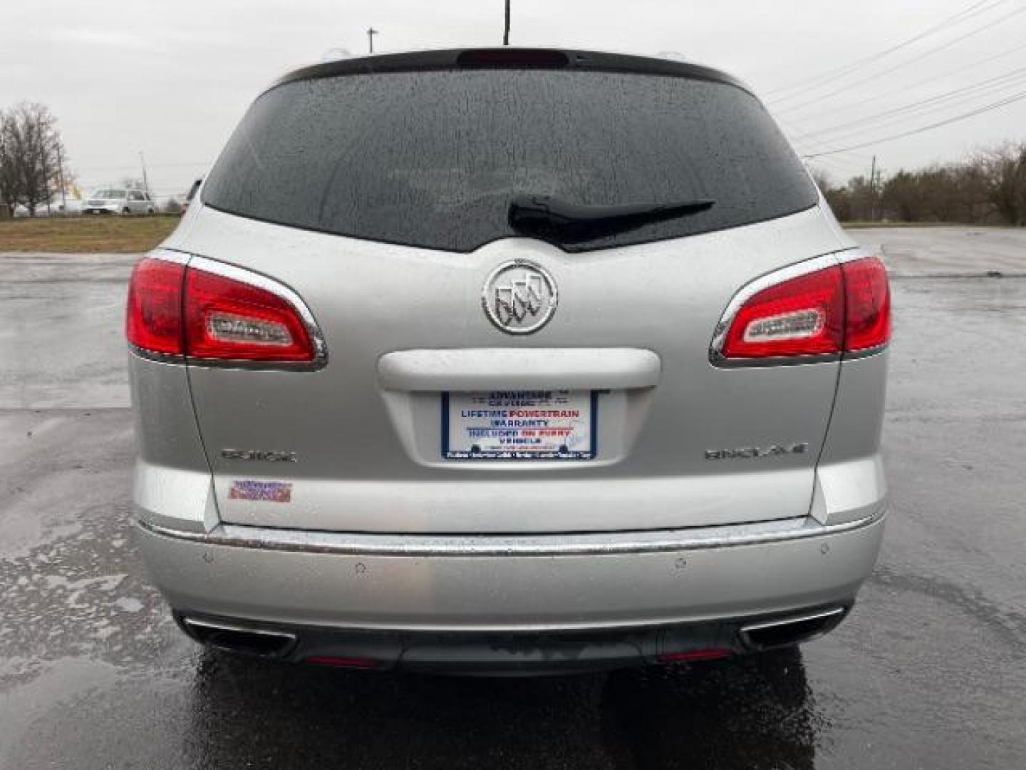 2014 Quicksilver Metallic Buick Enclave Leather FWD (5GAKRBKD4EJ) with an 3.6L V6 DOHC 24V engine, 6-Speed Automatic Overdrive transmission, located at 1951 S Dayton Lakeview Rd., New Carlisle, OH, 45344, (937) 908-9800, 39.890999, -84.050255 - Photo#3