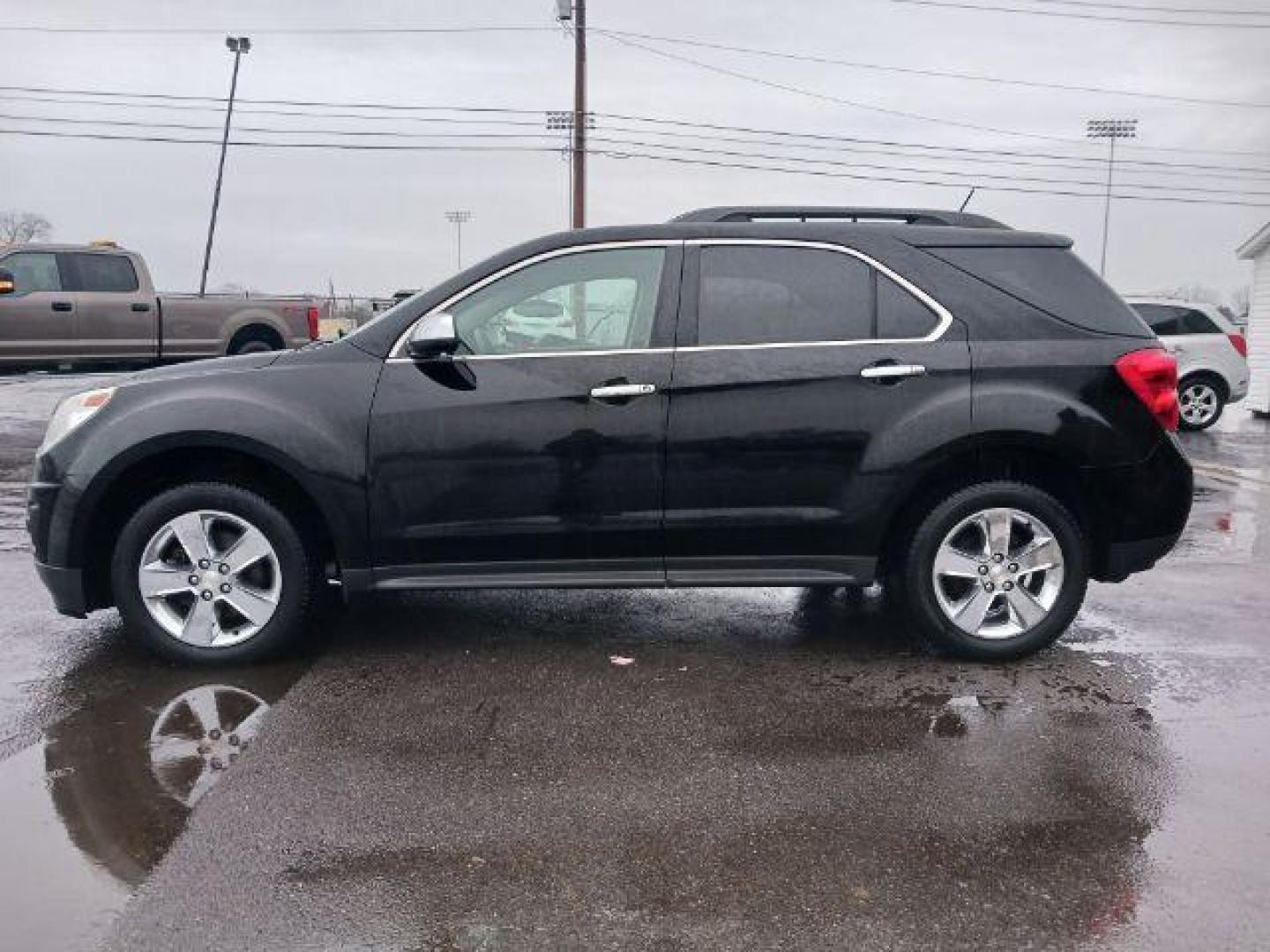 2014 Black Chevrolet Equinox 1LT 2WD (2GNALBEK2E6) with an 2.4L L4 DOHC 16V FFV engine, 6-Speed Automatic transmission, located at 1184 Kauffman Ave, Fairborn, OH, 45324, (937) 908-9800, 39.807072, -84.030914 - Photo#3