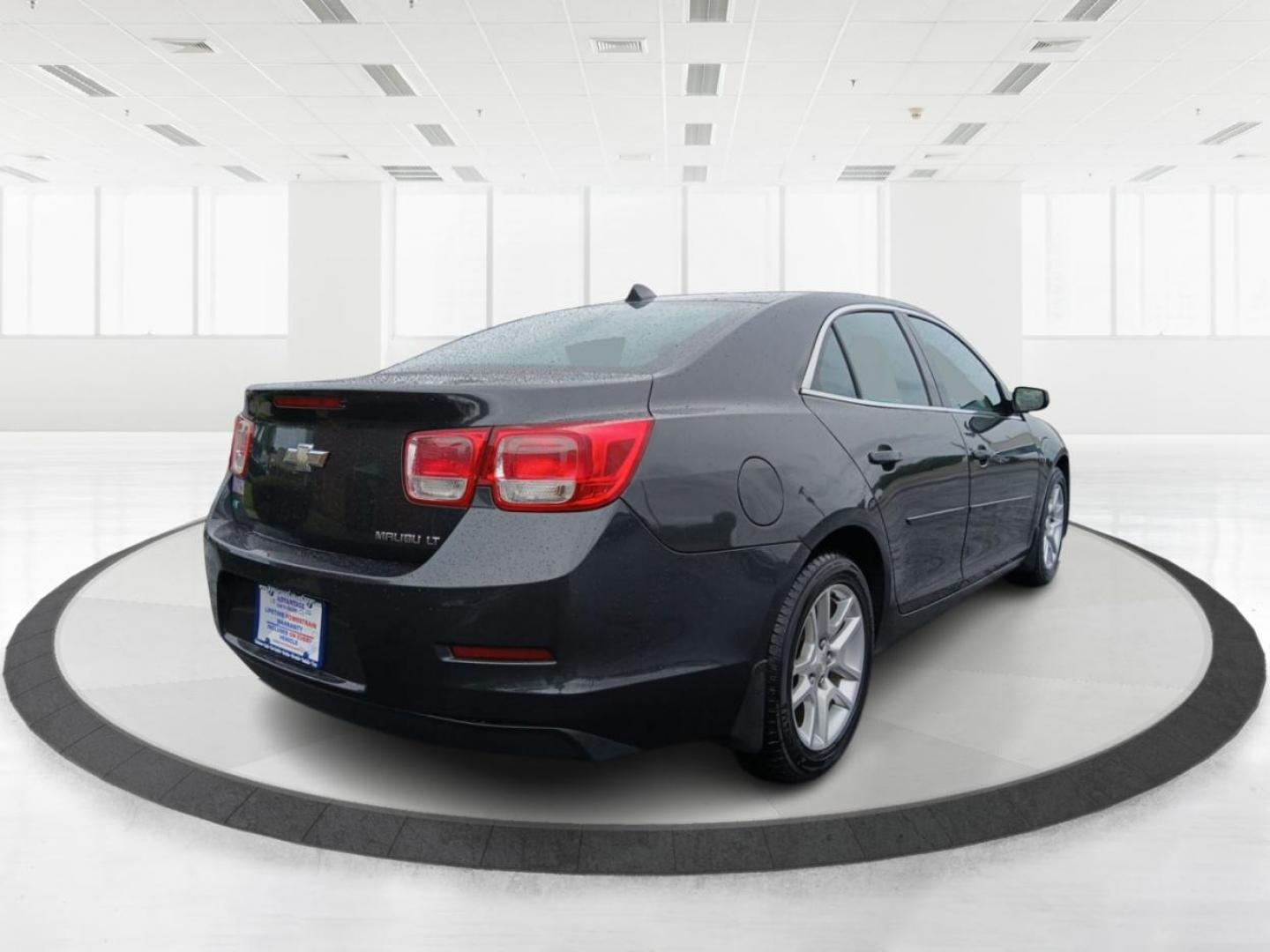 2014 Ashen Gray Metallic Chevrolet Malibu 1LT (1G11C5SL2EF) with an 2.5L L4 DOHC 16V engine, 6-Speed Automatic transmission, located at 8750 N County Rd 25A, Piqua, OH, 45356, (937) 908-9800, 40.164391, -84.232513 - Photo#2