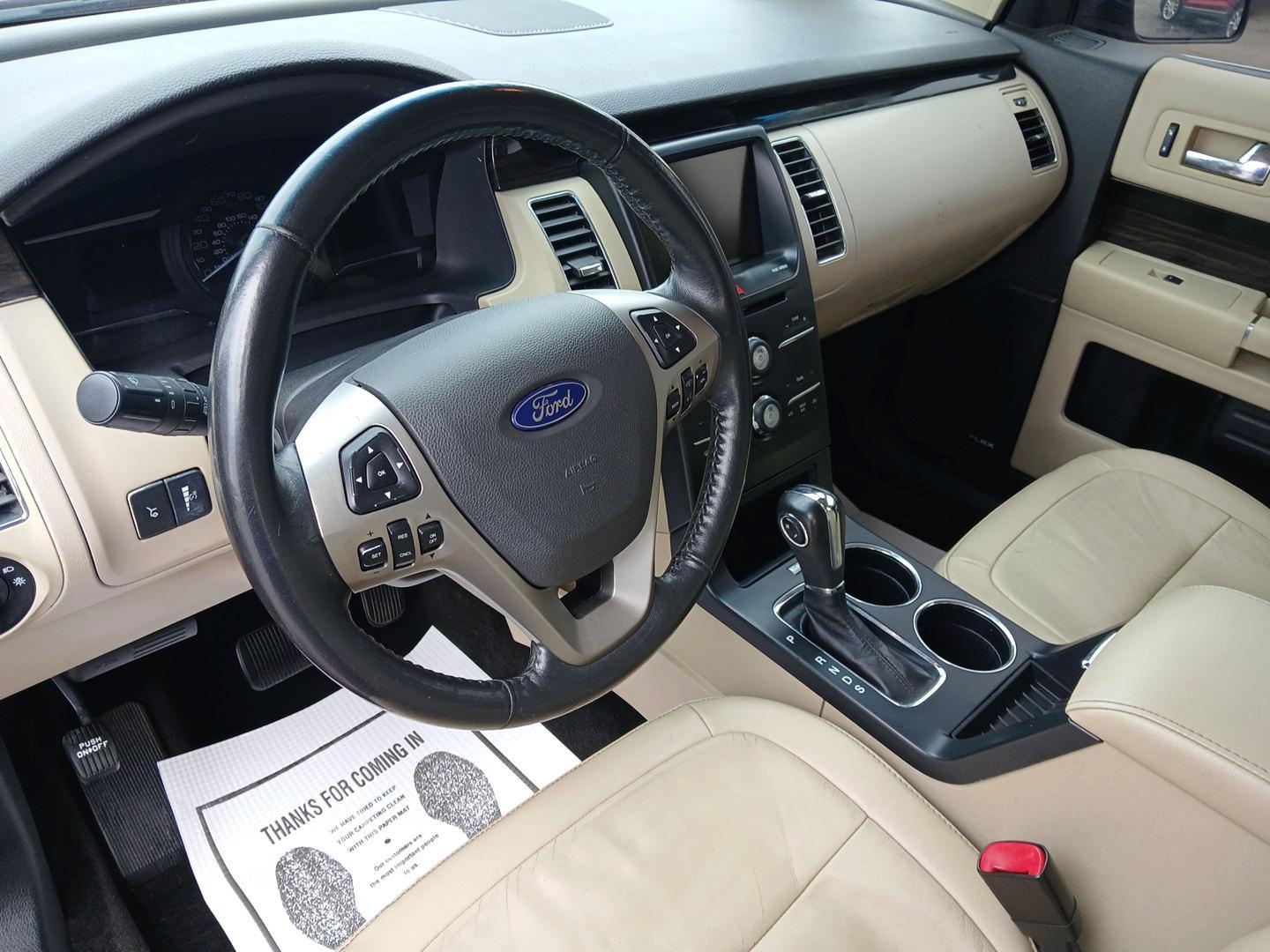 2014 Ruby Red Met Tinted CC Ford Flex SEL FWD (2FMGK5C8XEB) with an 3.5L V6 DOHC 24V engine, 6-Speed Automatic Overdrive transmission, located at 4508 South Dixie Dr, Moraine, OH, 45439, (937) 908-9800, 39.689976, -84.218452 - Photo#8