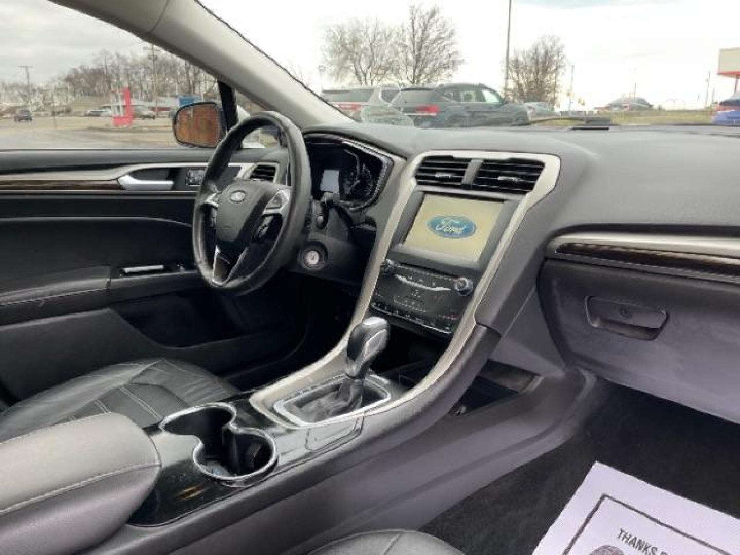 2014 White Platinum TC Met Ford Fusion SE (3FA6P0H97ER) with an 2.0L L4 DOHC 16V engine, located at 1184 Kauffman Ave, Fairborn, OH, 45324, (937) 908-9800, 39.807072, -84.030914 - Photo#10