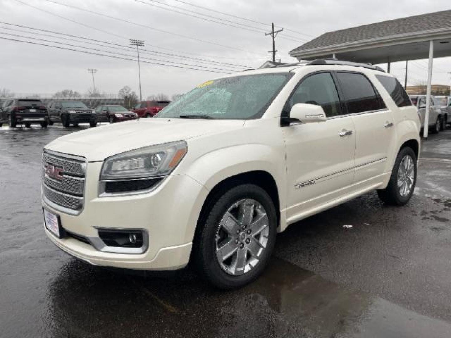 2014 White Diamond Tricoat GMC Acadia Denali AWD (1GKKVTKD0EJ) with an 3.6L V6 DOHC 24V engine, 6-Speed Automatic transmission, located at 1099 N County Rd 25A , Troy, OH, 45373, (937) 908-9800, 40.057079, -84.212883 - Photo#1