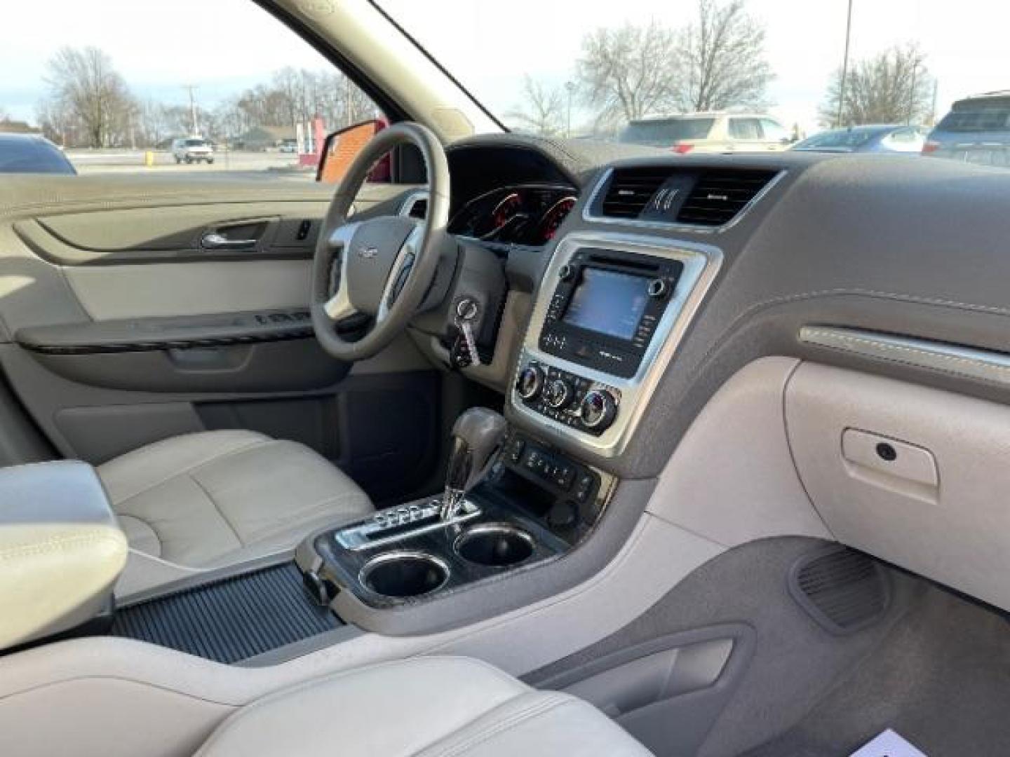 2014 Crystal Red Tintcoat GMC Acadia SLT-1 FWD (1GKKRRKDXEJ) with an 3.6L V6 DOHC 24V engine, 6-Speed Automatic transmission, located at 1951 S Dayton Lakeview Rd., New Carlisle, OH, 45344, (937) 908-9800, 39.890999, -84.050255 - Photo#8