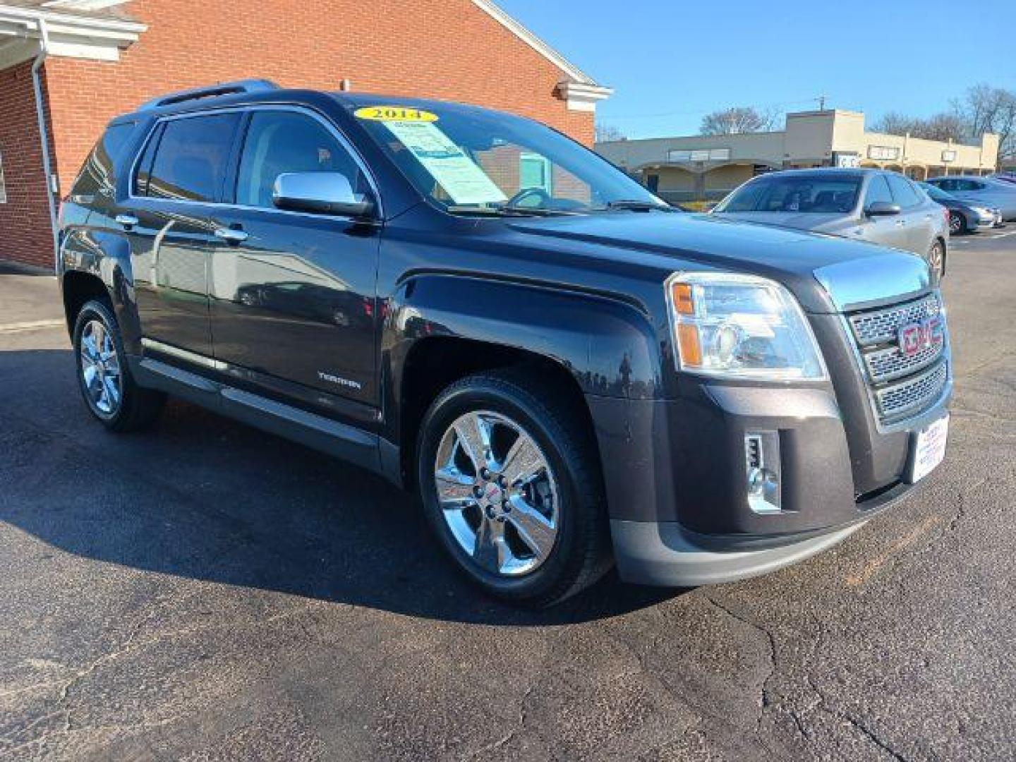 2014 Ashen Gray Metallic GMC Terrain SLT2 FWD (2GKALTEK6E6) with an 2.4L L4 DOHC 16V FFV engine, 6-Speed Automatic transmission, located at 1099 N County Rd 25A , Troy, OH, 45373, (937) 908-9800, 40.057079, -84.212883 - Photo#0