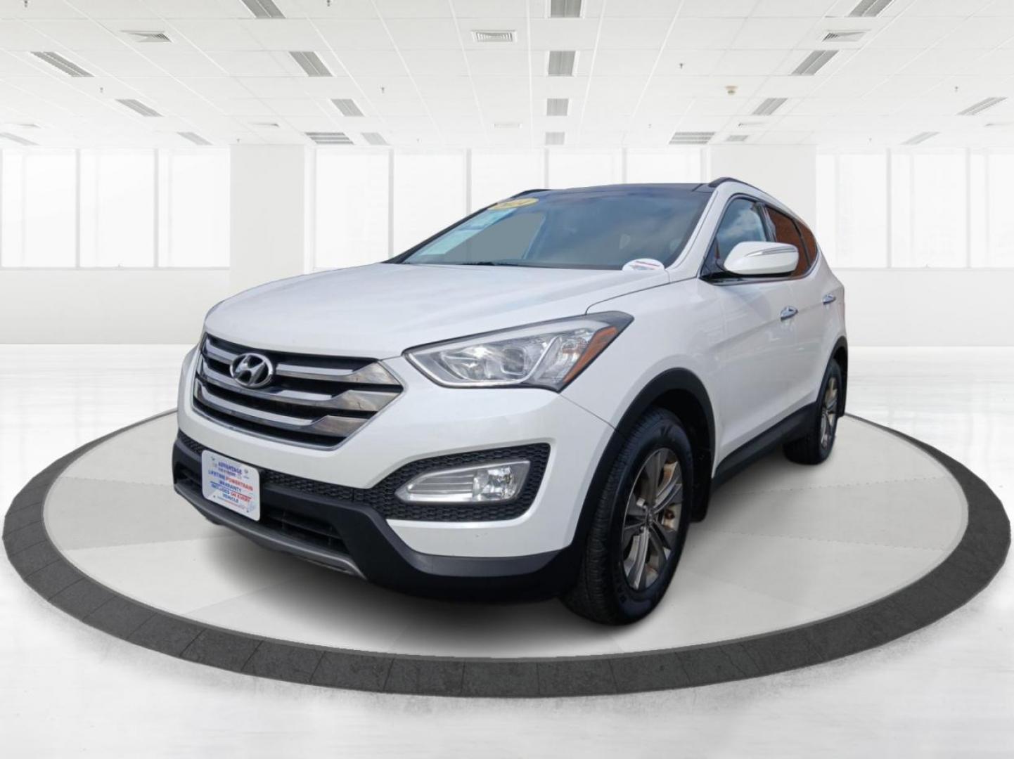 2014 Frost White Pearl Hyundai Santa Fe Sport 2.4 AWD (5XYZUDLB5EG) with an 2.4L L4 DOHC 16V engine, 6-Speed Automatic transmission, located at 1099 N County Rd 25A , Troy, OH, 45373, (937) 908-9800, 40.057079, -84.212883 - Photo#7