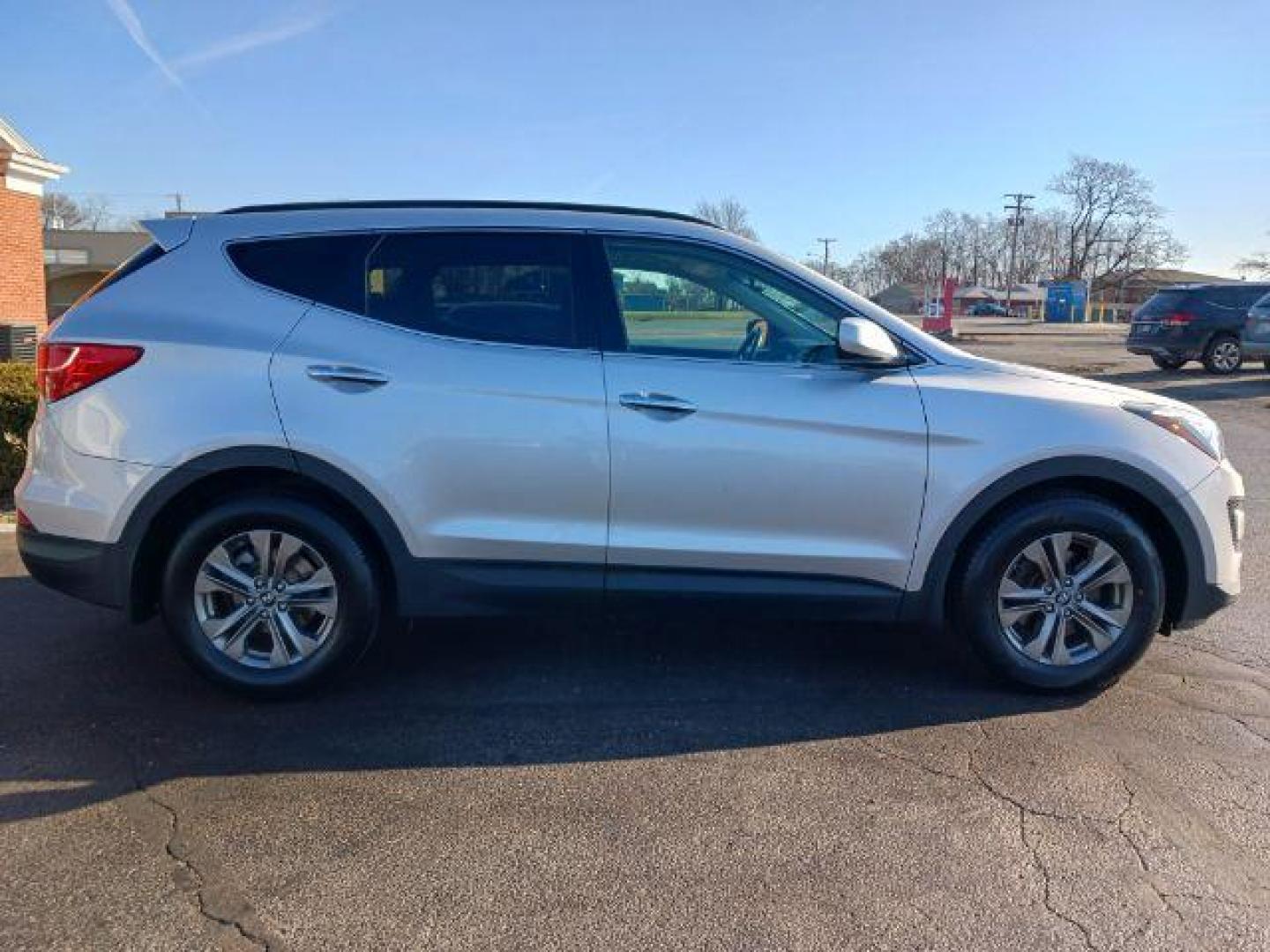 2014 Moonstone Silver Hyundai Santa Fe Sport 2.4 FWD (5XYZU3LB3EG) with an 2.4L L4 DOHC 16V engine, 6-Speed Automatic transmission, located at 1951 S Dayton Lakeview Rd., New Carlisle, OH, 45344, (937) 908-9800, 39.890999, -84.050255 - Photo#8