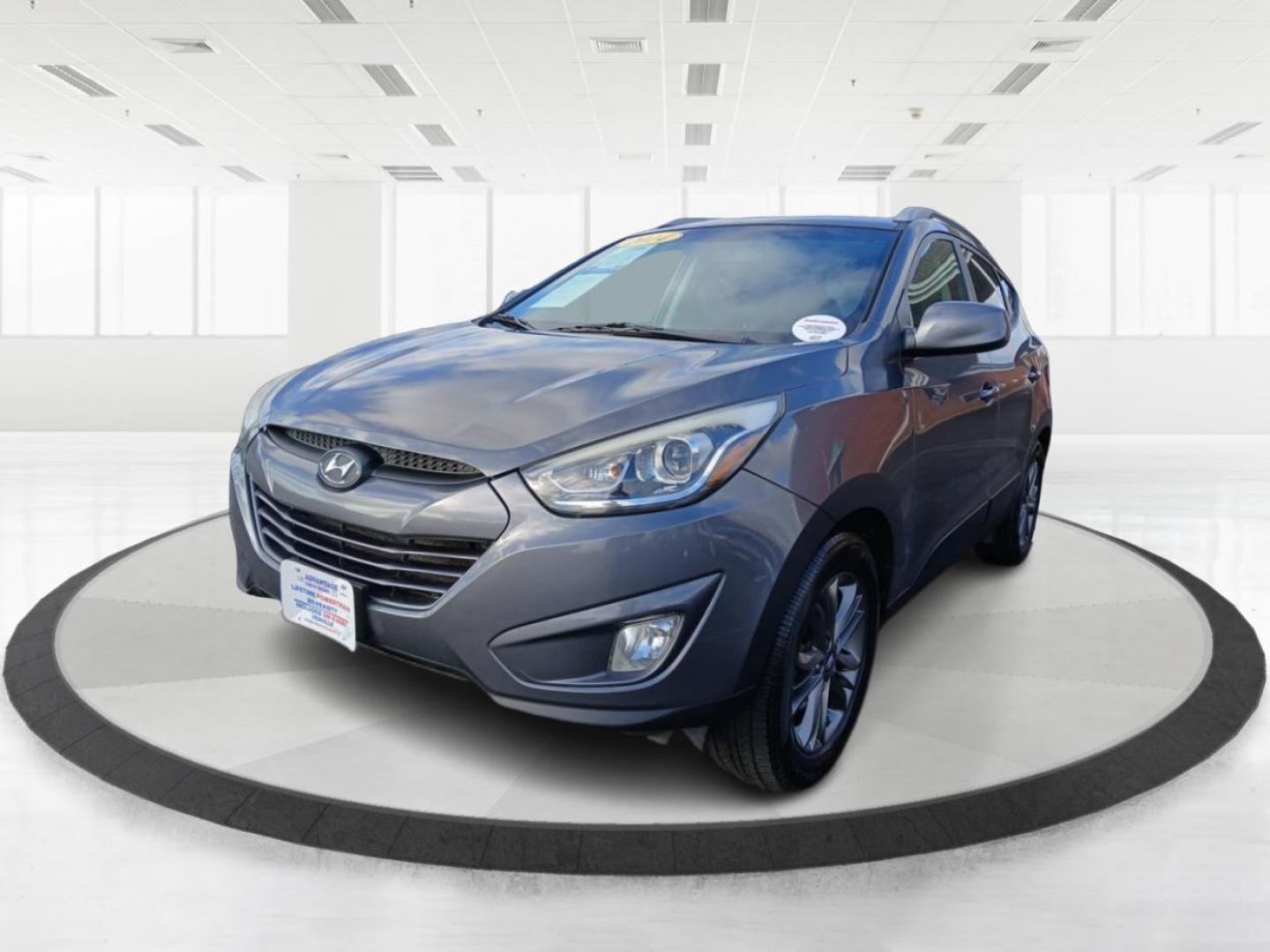 2014 Shadow Grey Hyundai Tucson GLS AWD (KM8JUCAG3EU) with an 2.4L L4 DOHC 16V engine, 6-Speed Automatic transmission, located at 1230 East Main St, Xenia, OH, 45385, (937) 908-9800, 39.688026, -83.910172 - Photo#7