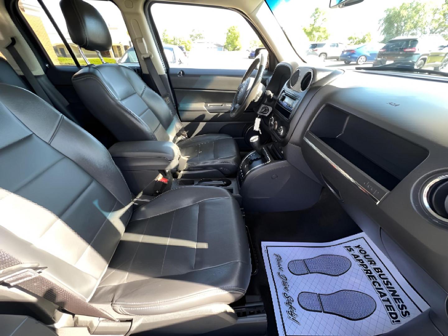 2014 True Blue Pearlcoat Jeep Patriot (1C4NJPFA6ED) with an 2.0L L4 DOHC 16V engine, located at 1951 S Dayton Lakeview Rd., New Carlisle, OH, 45344, (937) 908-9800, 39.890999, -84.050255 - Photo#8