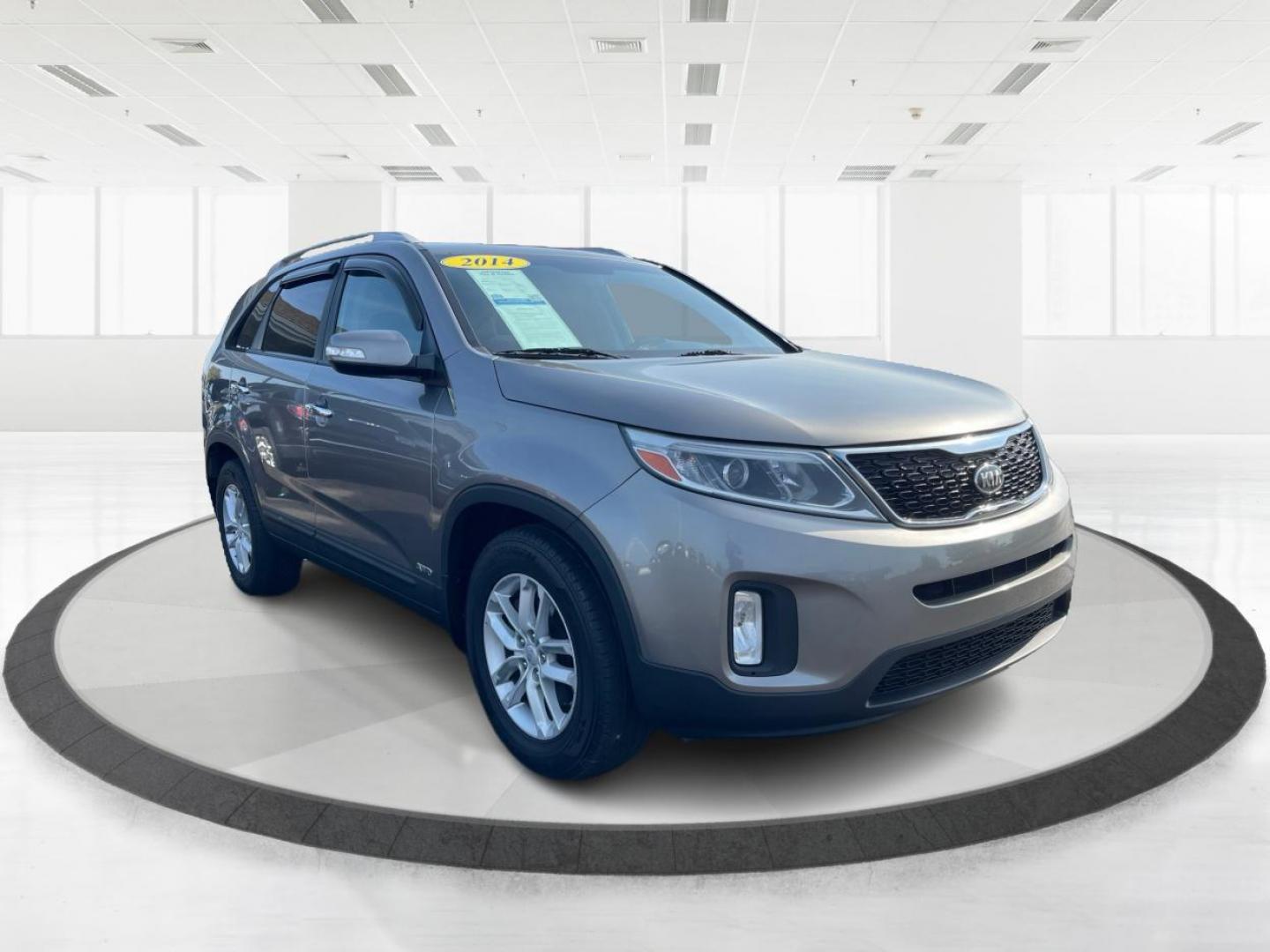 2014 Gray Kia Sorento (5XYKTCA66EG) with an 2.4L L4 DOHC 16V engine, 6-Speed Automatic transmission, located at 1099 N County Rd 25A , Troy, OH, 45373, (937) 908-9800, 40.057079, -84.212883 - Photo#0