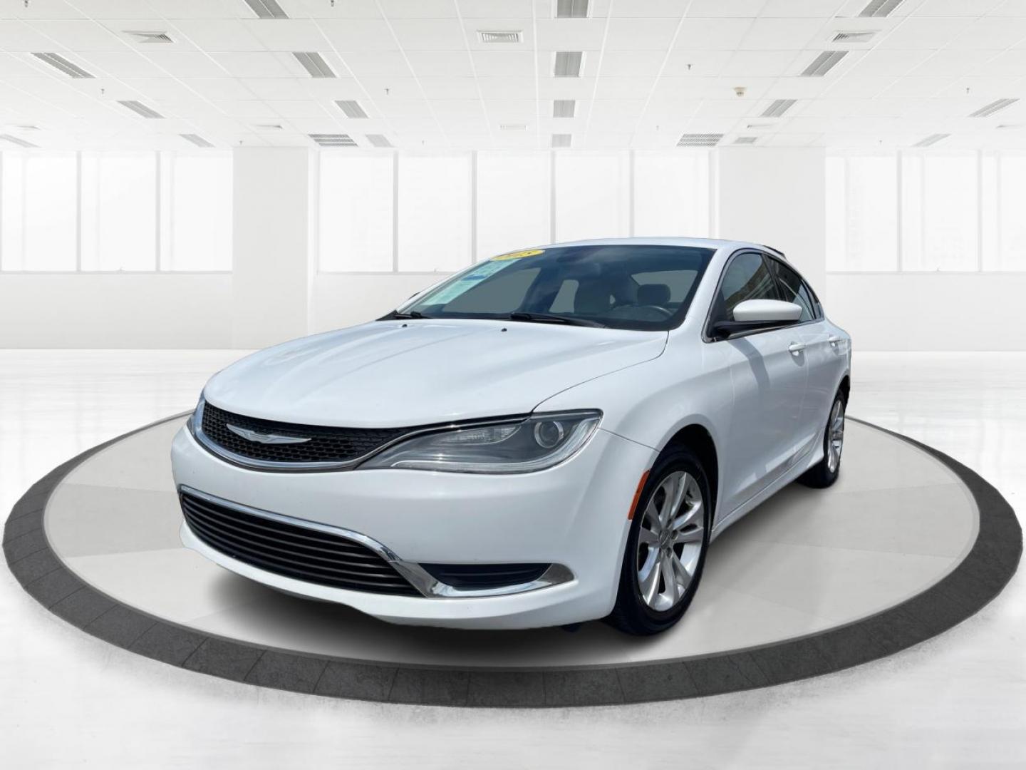 2015 Bright White Clearcoat Chrysler 200 Limited (1C3CCCAB8FN) with an 2.4L L4 DOHC 16V engine, 9-Speed Automatic transmission, located at 1184 Kauffman Ave, Fairborn, OH, 45324, (937) 908-9800, 39.807072, -84.030914 - Photo#7