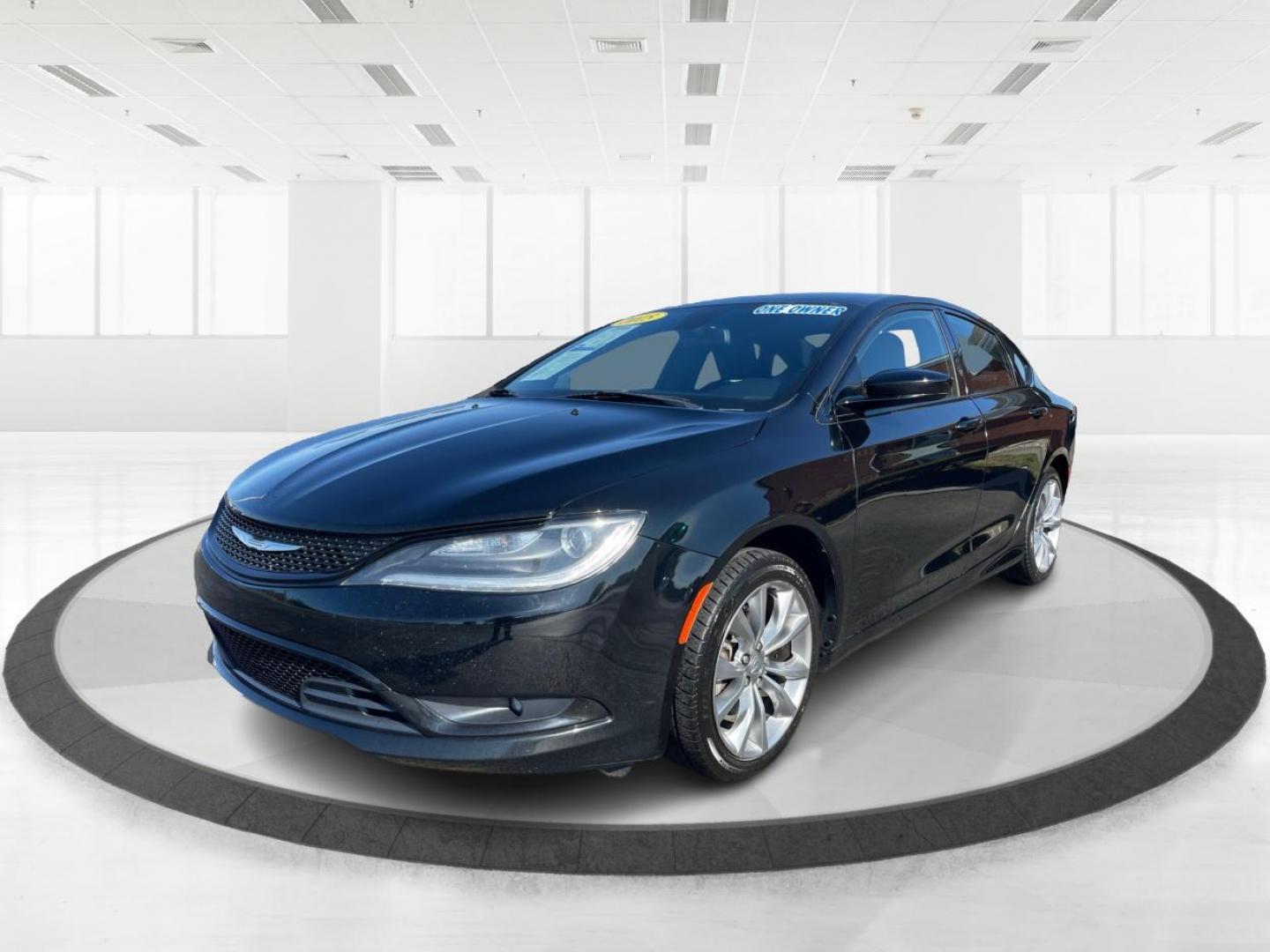 2015 Black Clearcoat Chrysler 200 S (1C3CCCBB2FN) with an 2.4L L4 DOHC 16V engine, 9-Speed Automatic transmission, located at 4508 South Dixie Dr, Moraine, OH, 45439, (937) 908-9800, 39.689976, -84.218452 - Photo#7