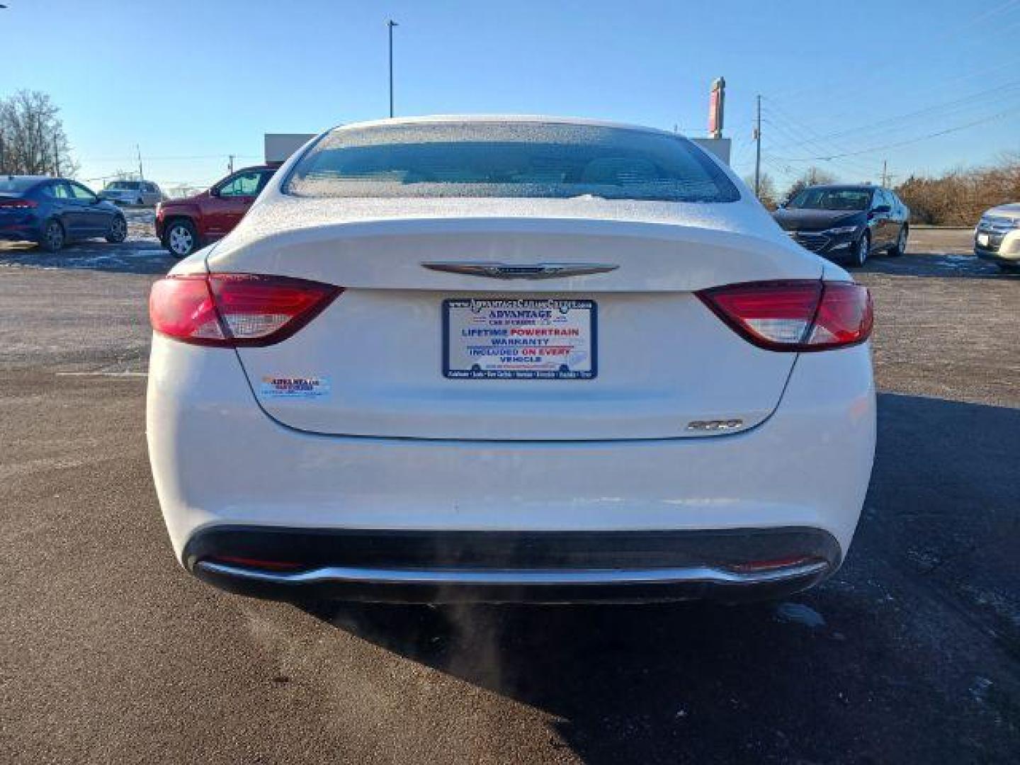 2015 Lunar White Tri-Coat Chrysler 200 Limited (1C3CCCAB9FN) with an 2.4L L4 DOHC 16V engine, 9-Speed Automatic transmission, located at 1951 S Dayton Lakeview Rd., New Carlisle, OH, 45344, (937) 908-9800, 39.890999, -84.050255 - Photo#5