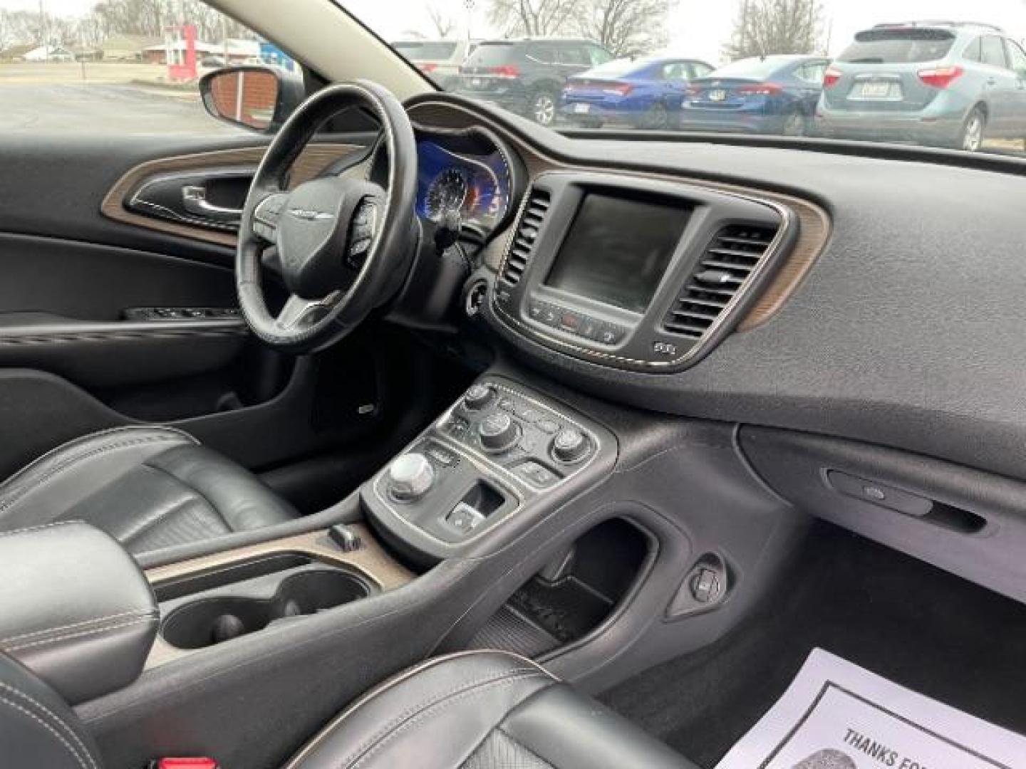 2015 Granite Crystal Met CC Chrysler 200 C AWD (1C3CCCEG2FN) with an 3.6L V6 DOHC 24V FFV engine, 9-Speed Automatic transmission, located at 1951 S Dayton Lakeview Rd., New Carlisle, OH, 45344, (937) 908-9800, 39.890999, -84.050255 - Photo#8